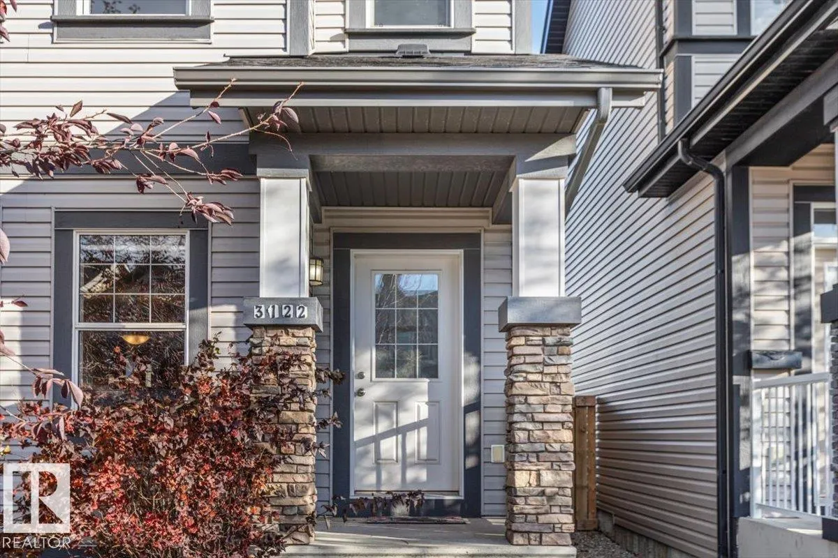 3122 ARTHURS Crescent