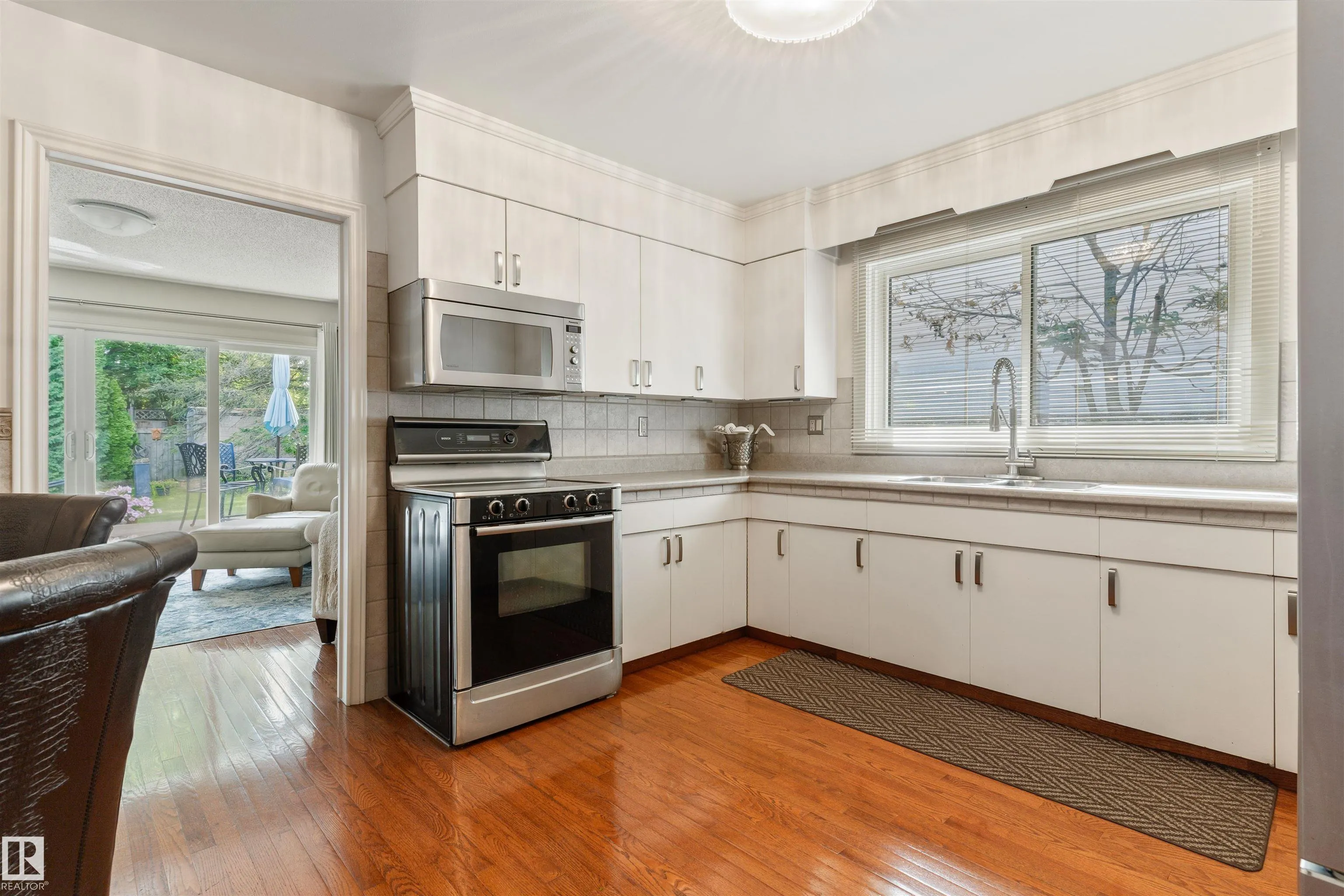 7 QUESNELL Crescent