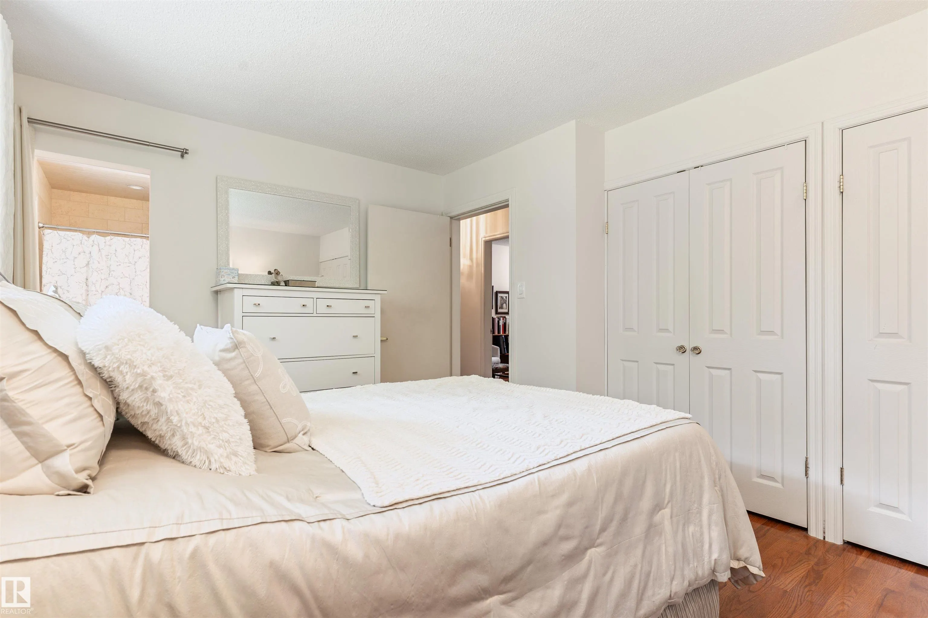 7 QUESNELL Crescent