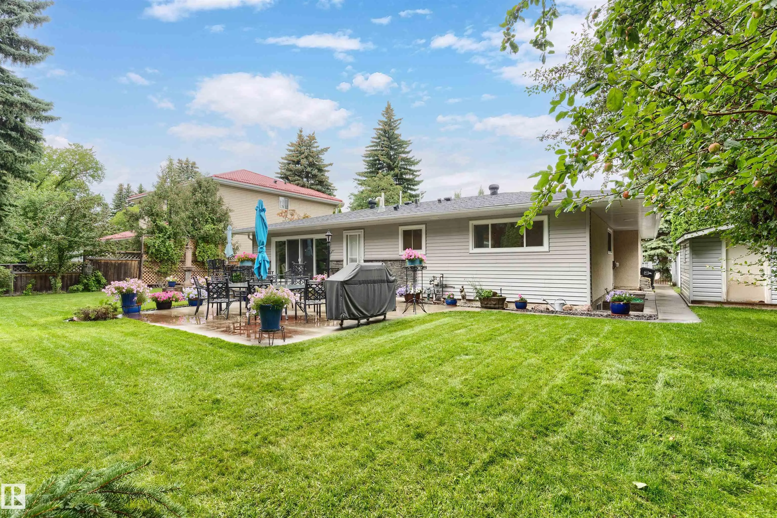 7 QUESNELL Crescent