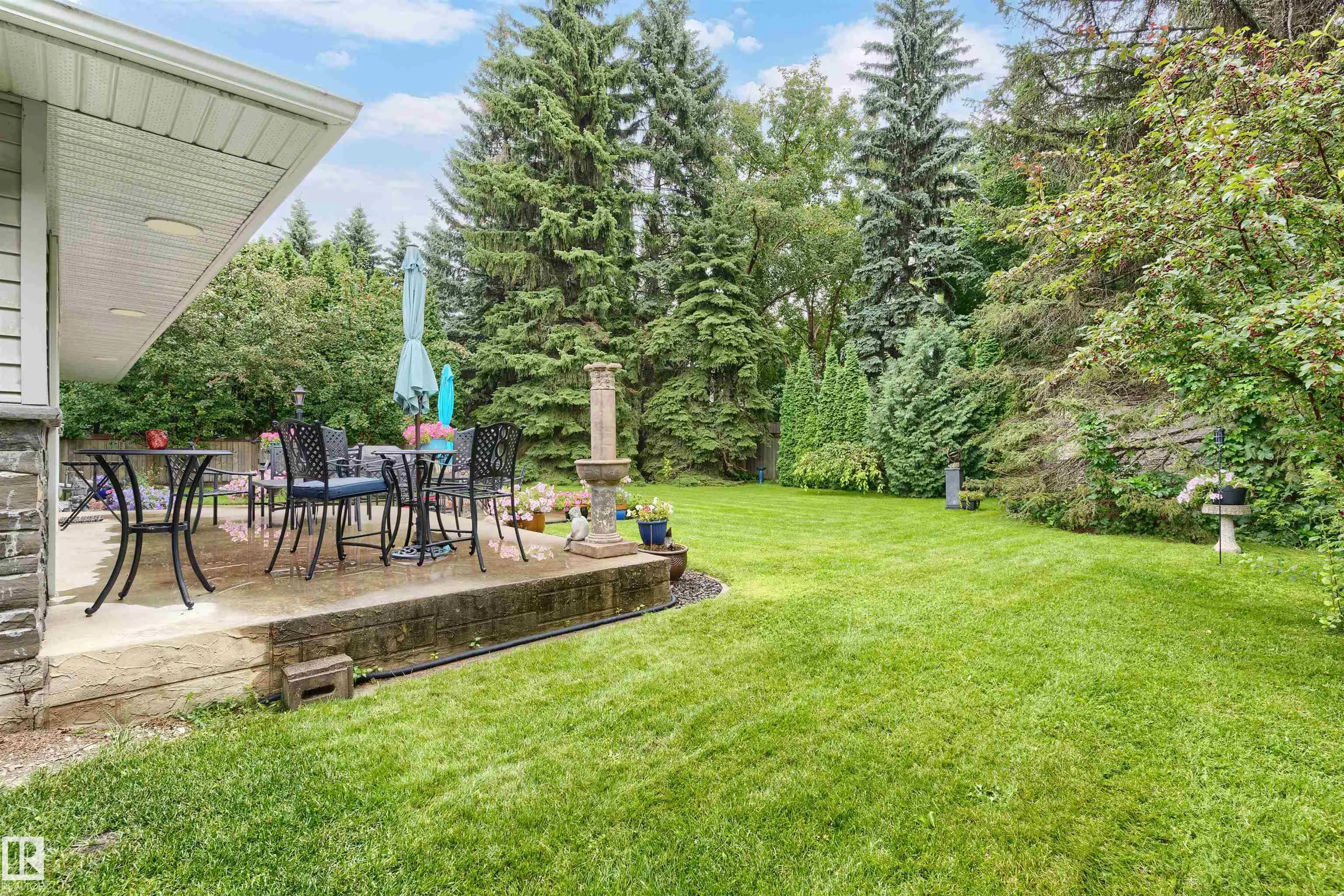 7 QUESNELL Crescent