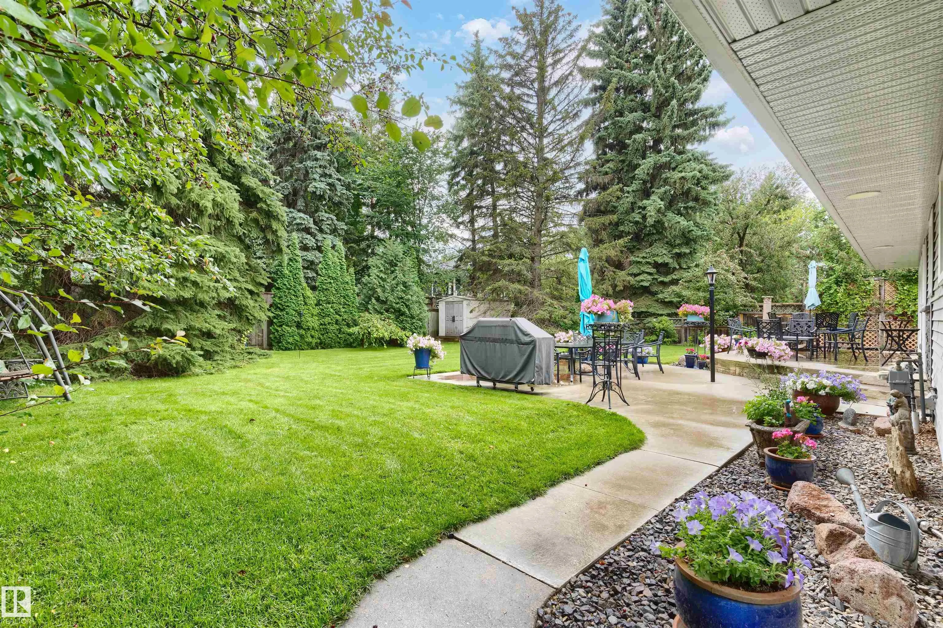 7 QUESNELL Crescent