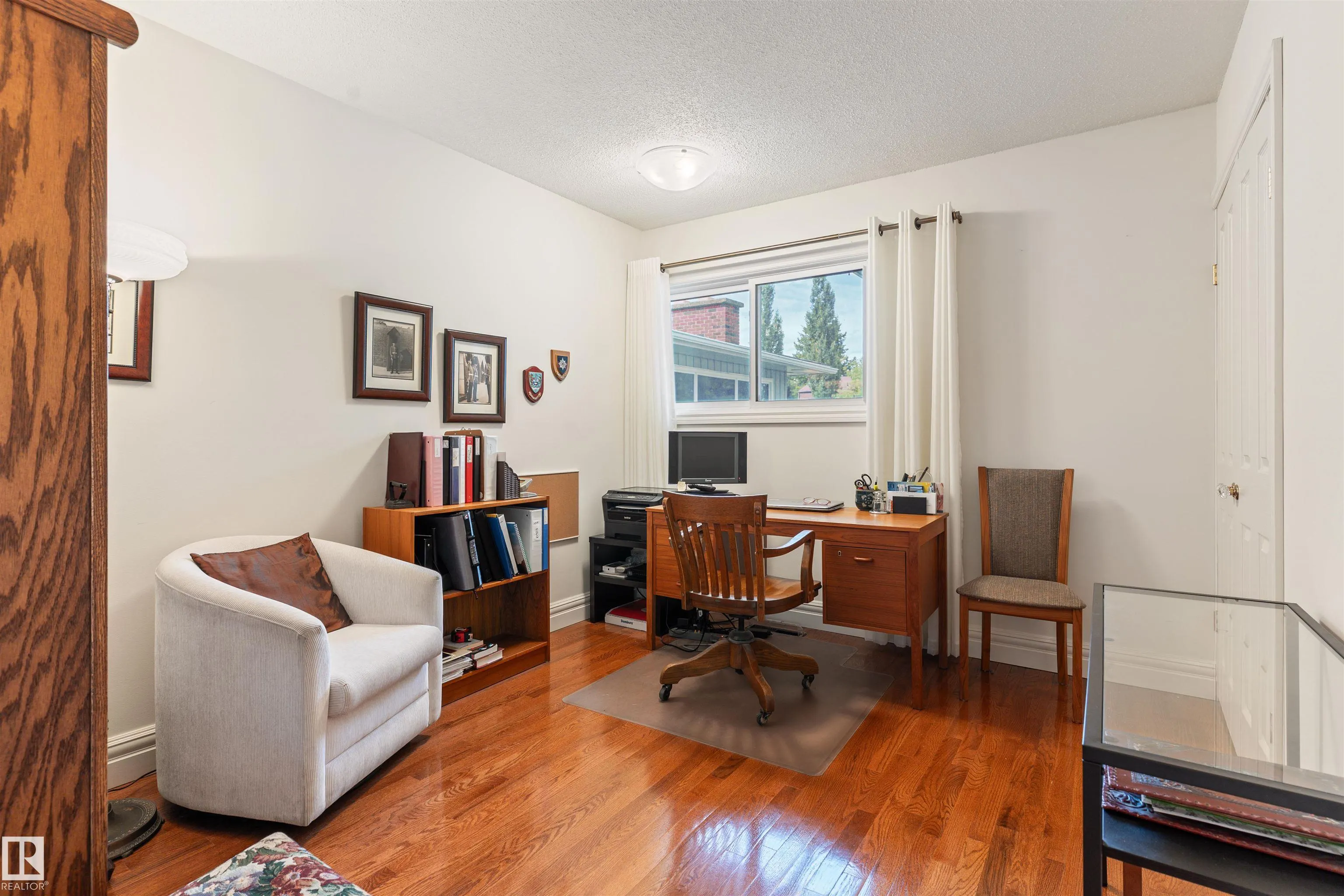 7 QUESNELL Crescent