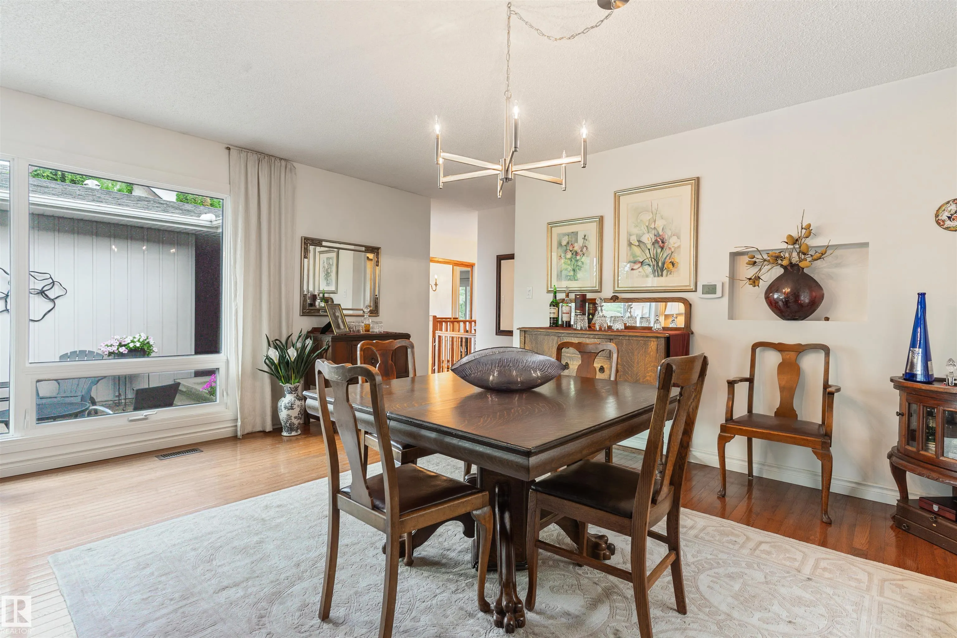 7 QUESNELL Crescent