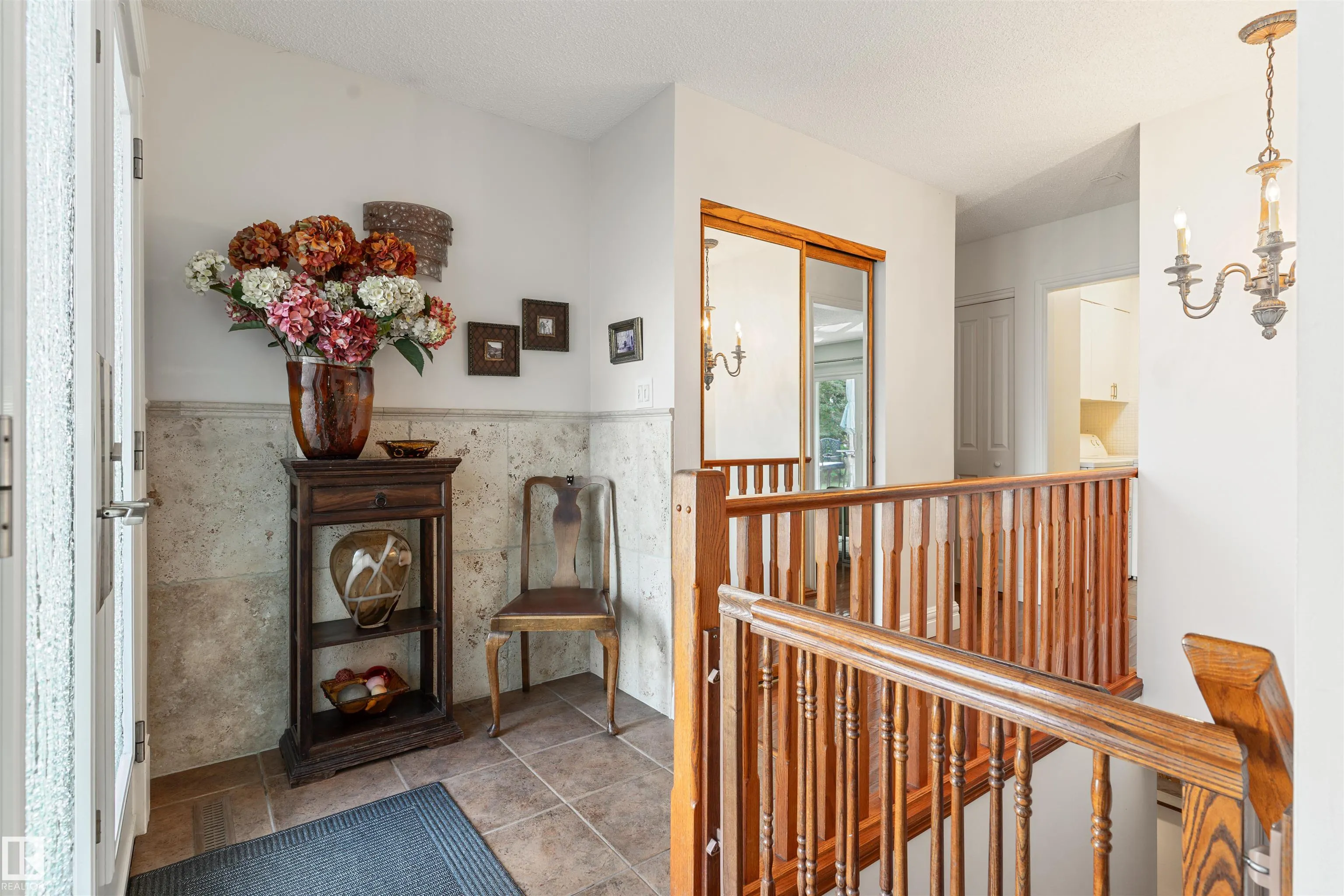 7 QUESNELL Crescent