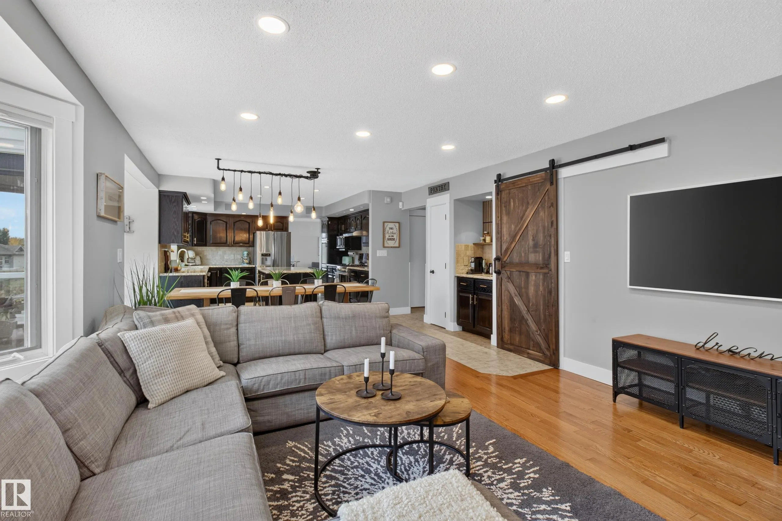 35 Ridgemont Way