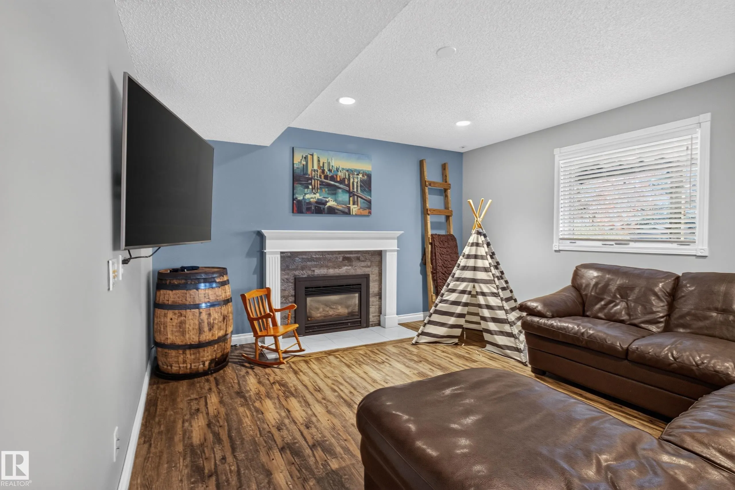 35 Ridgemont Way