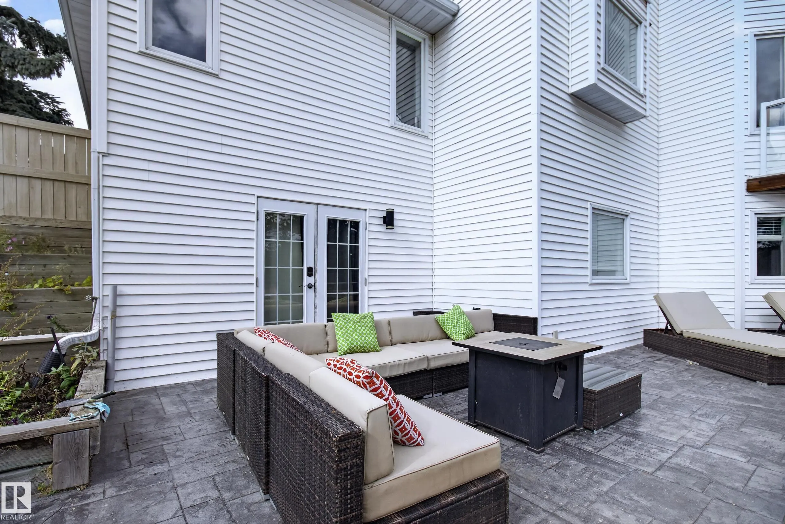 35 Ridgemont Way