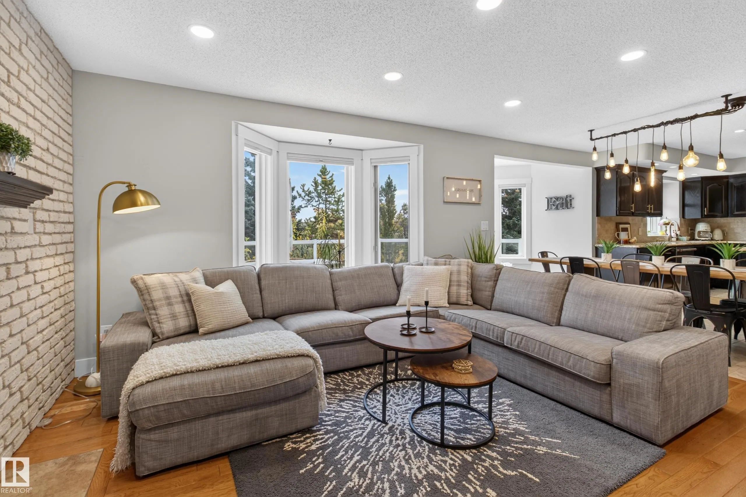 35 Ridgemont Way