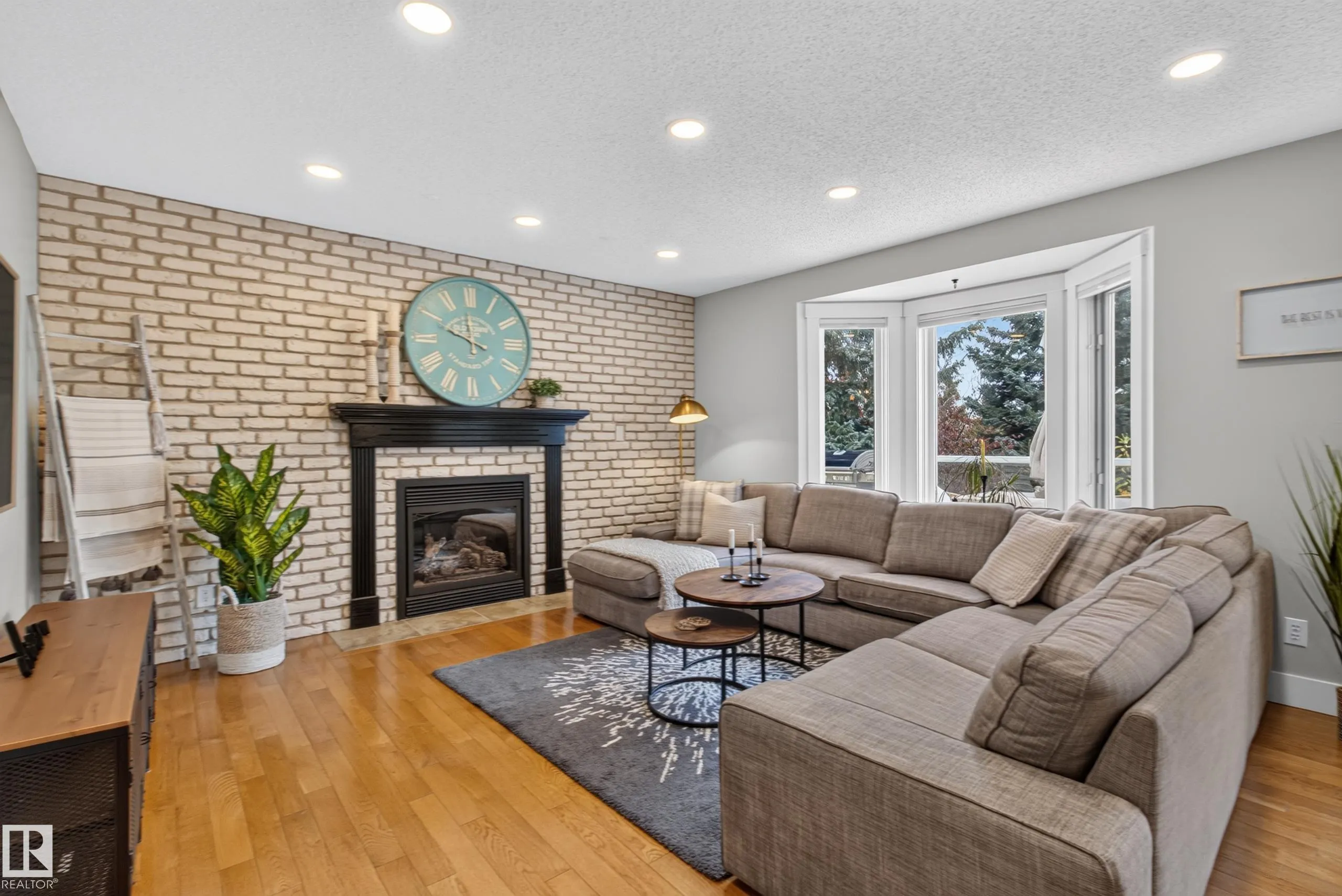 35 Ridgemont Way
