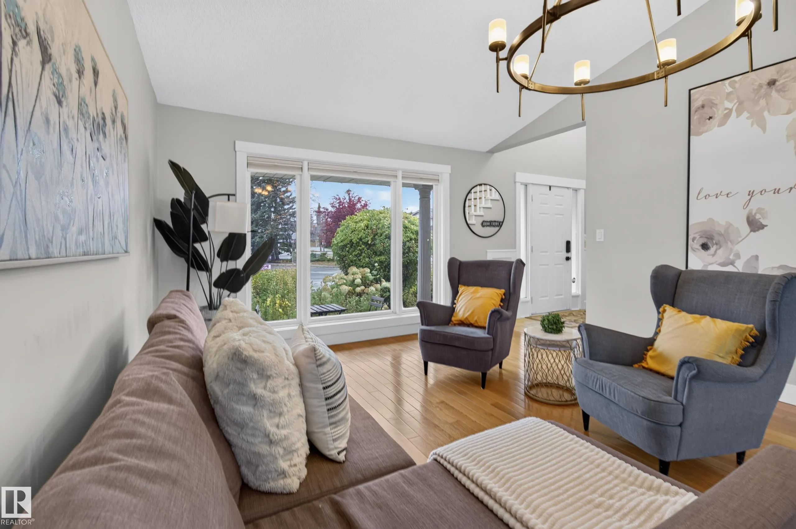 35 Ridgemont Way