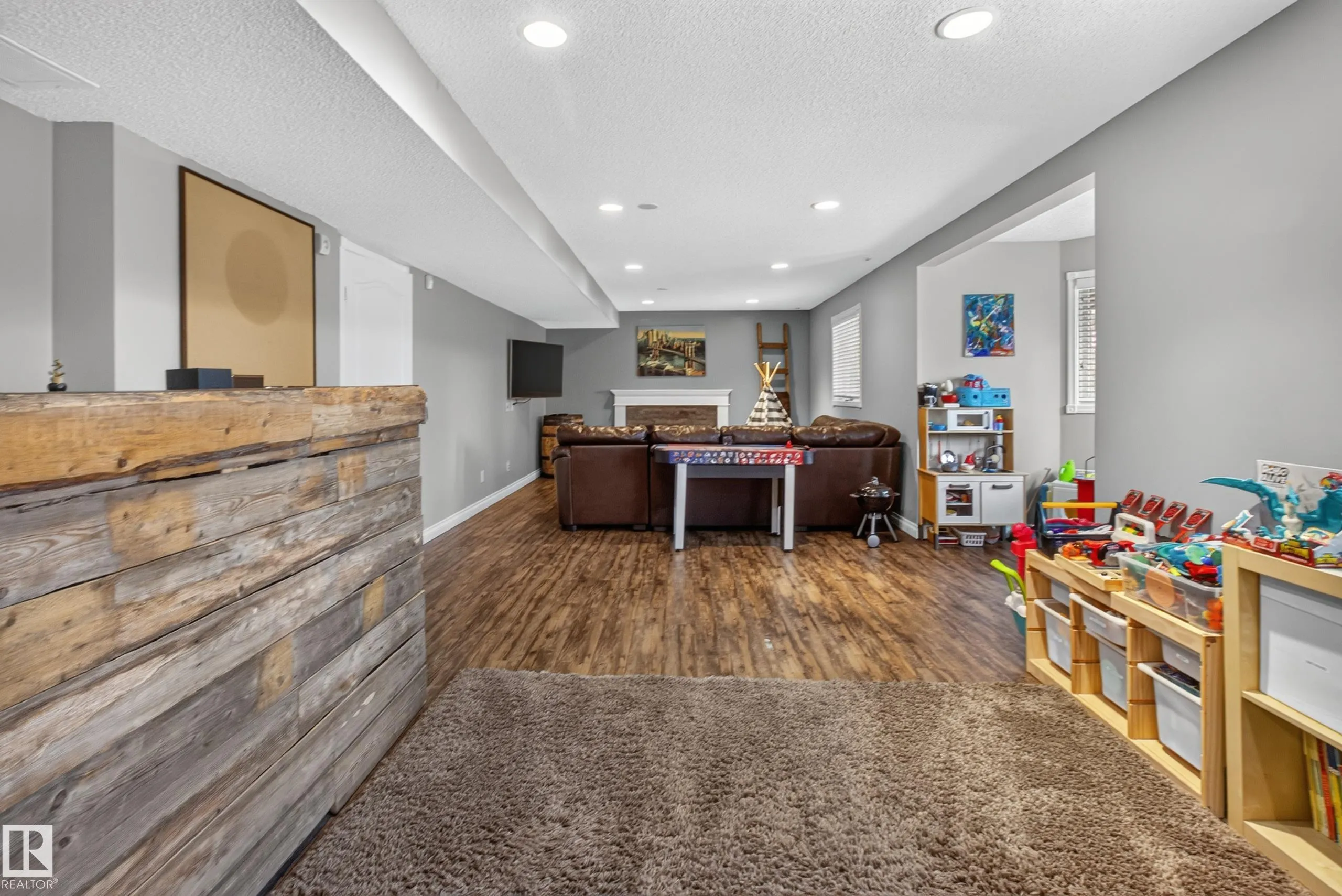 35 Ridgemont Way