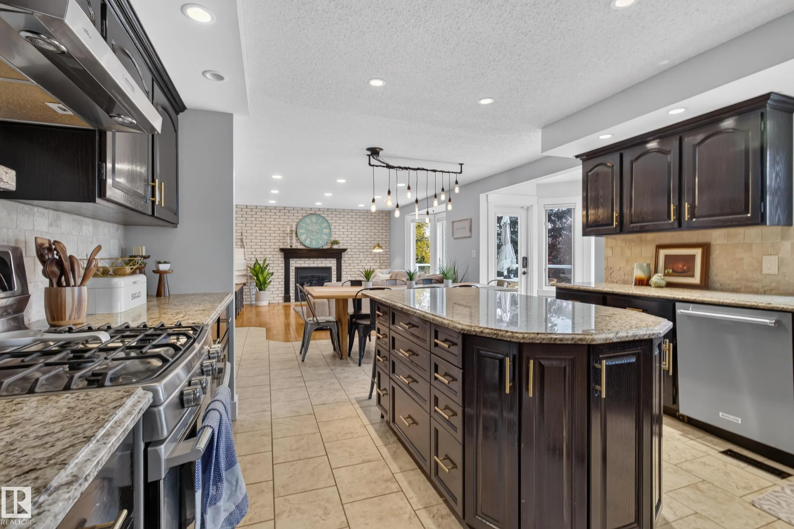 35 Ridgemont Way