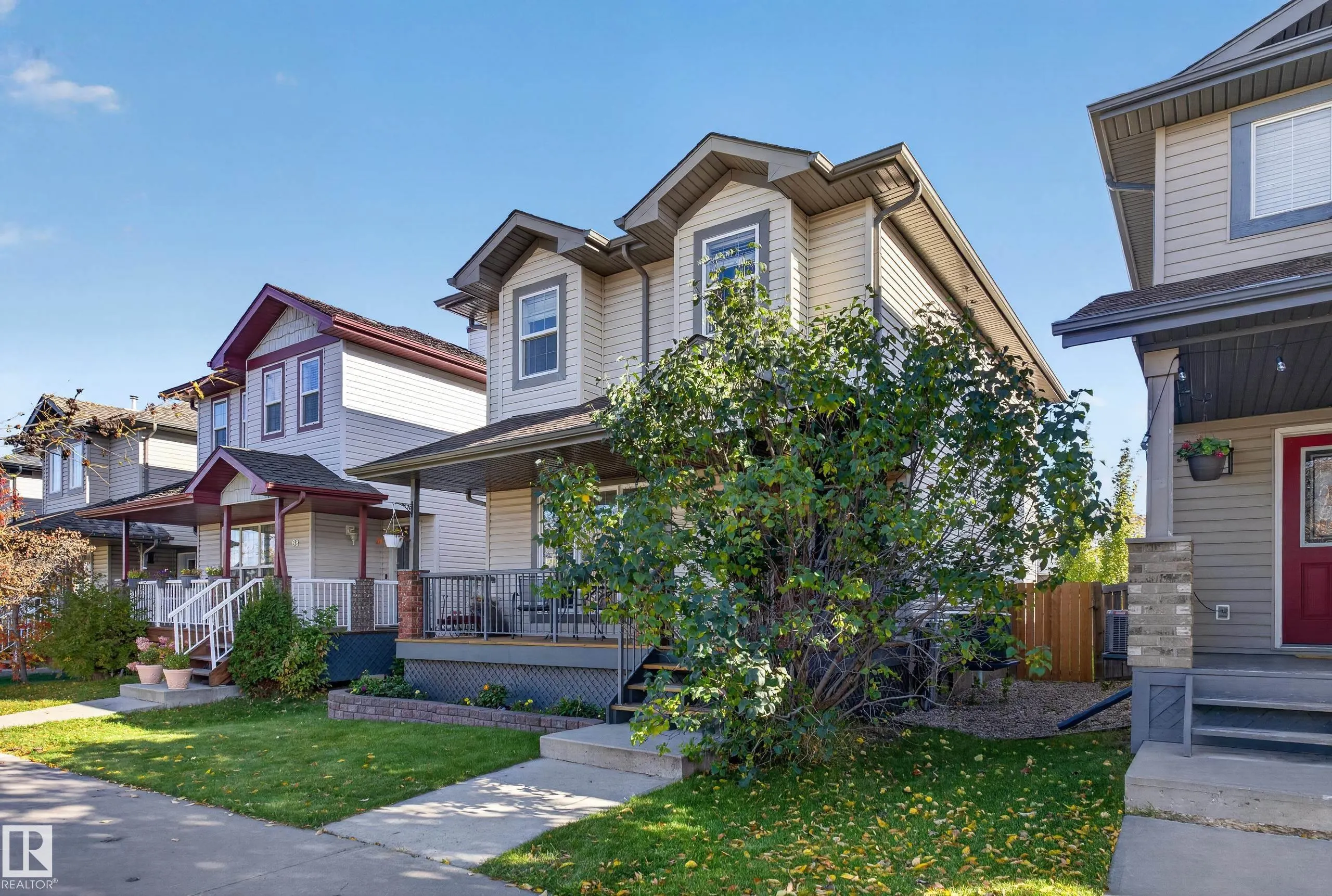 66 VENTURA Street