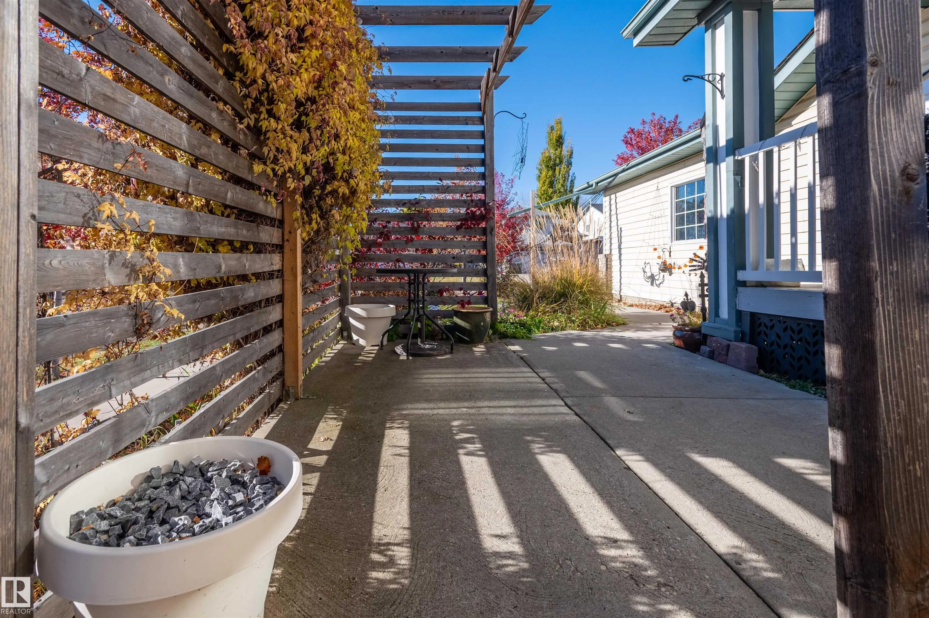 25 Hansen Close