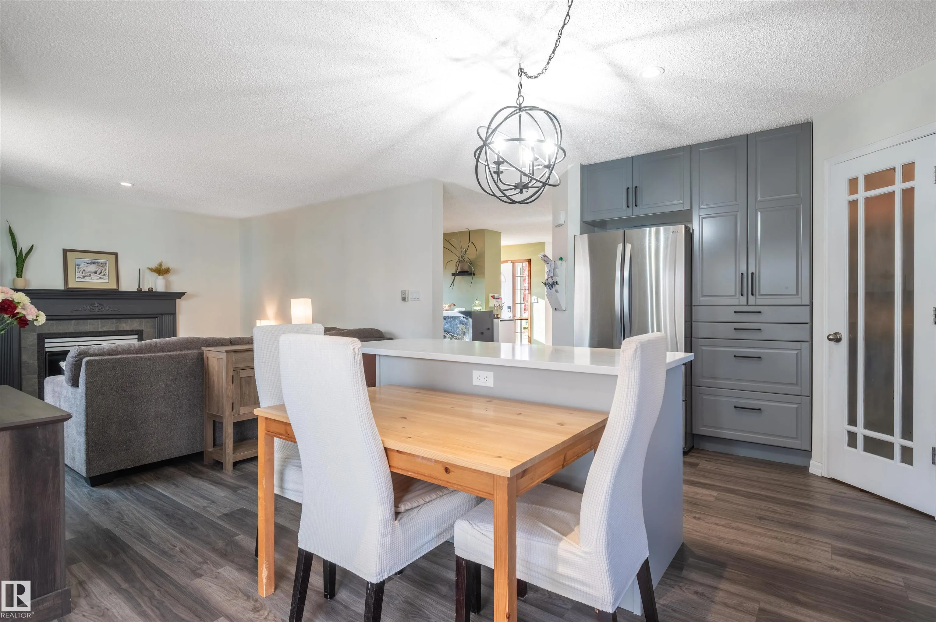 25 Hansen Close