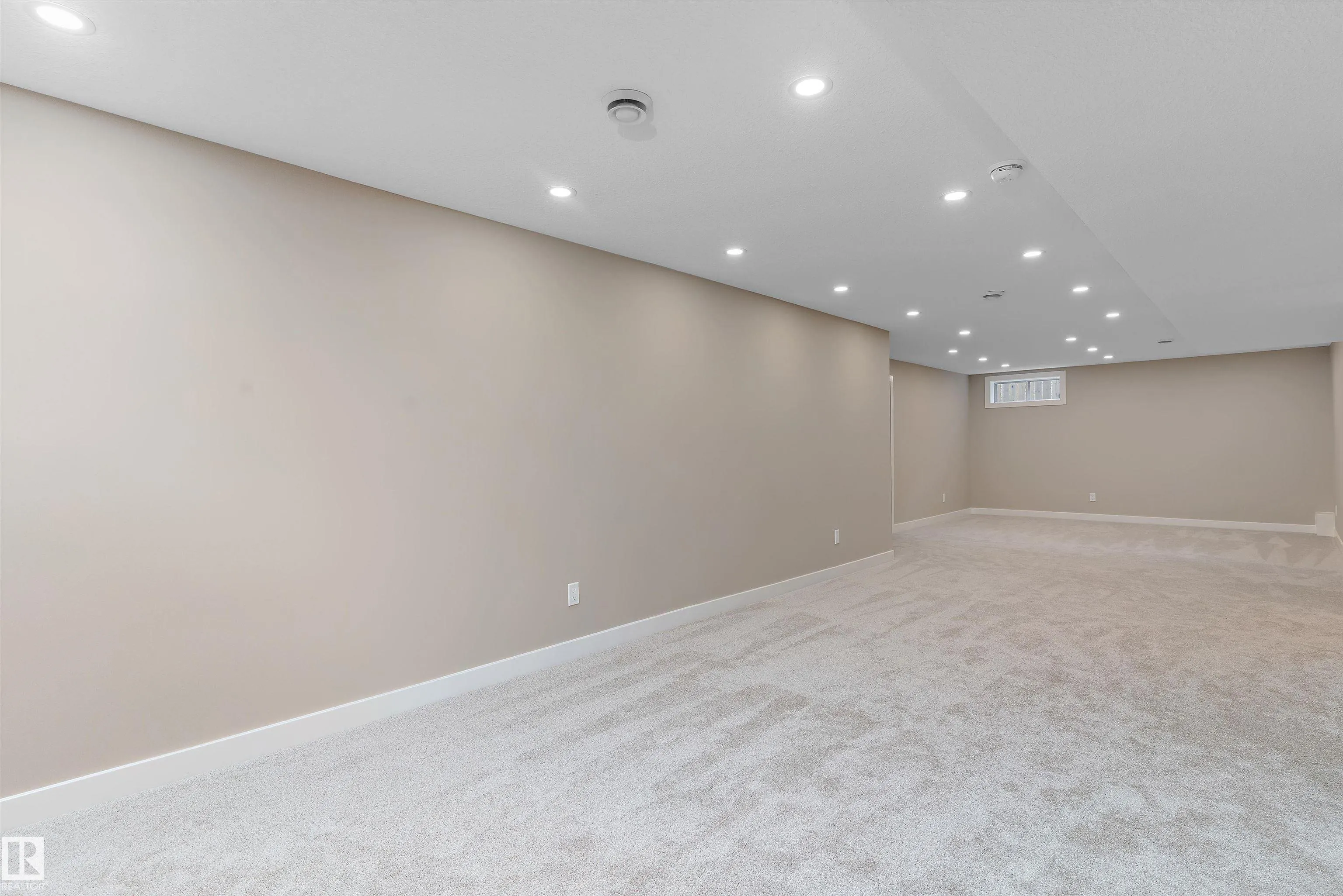 1 LARSON Avenue