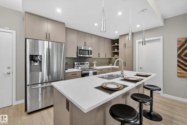 1154 ADAMSON Drive