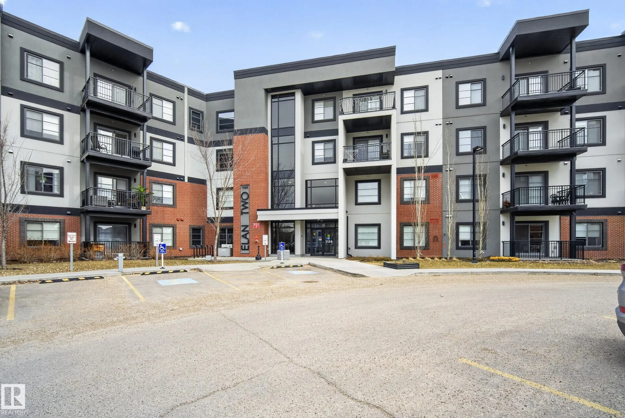 1154 ADAMSON Drive