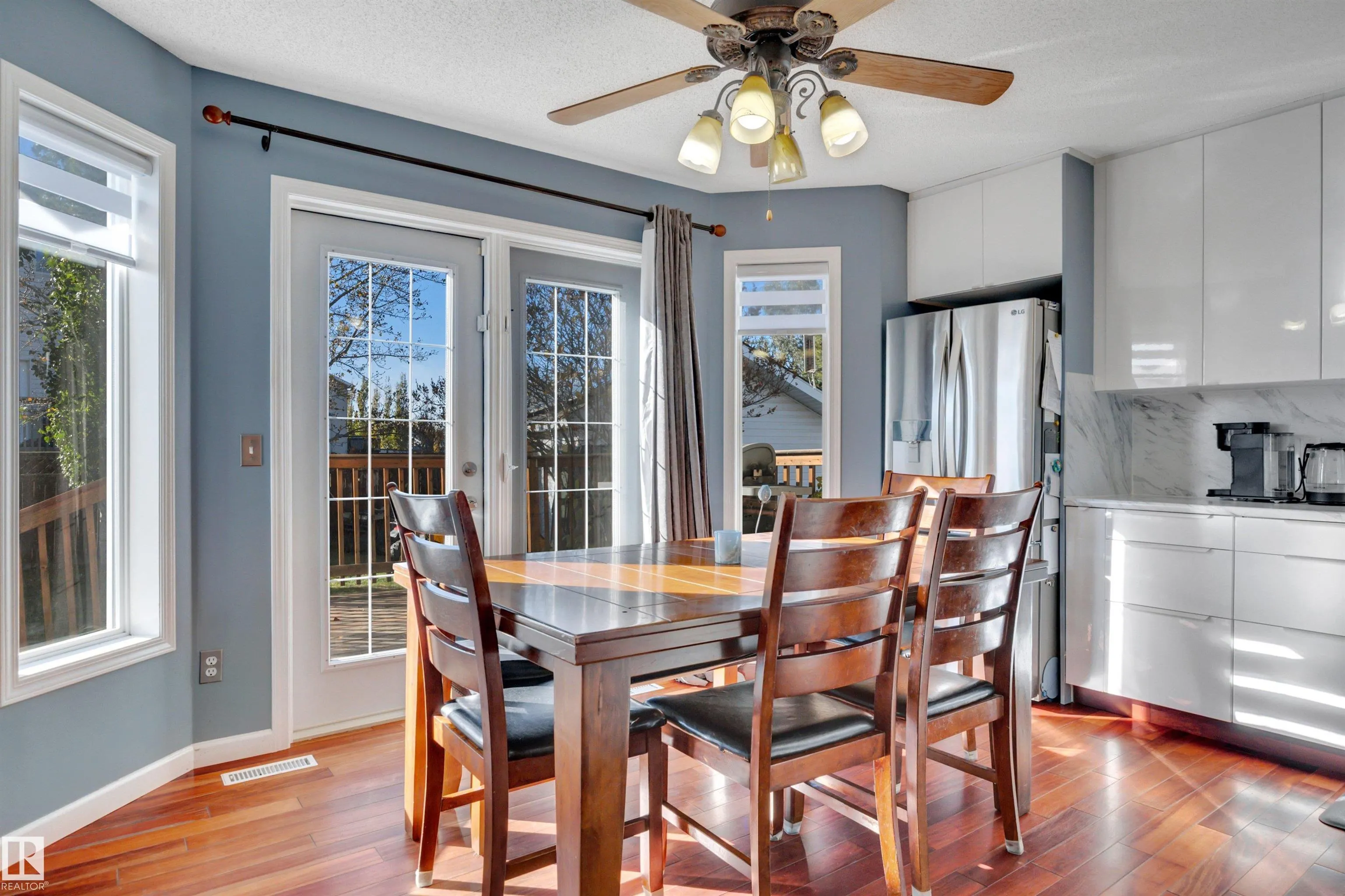 32 MOBERG Road