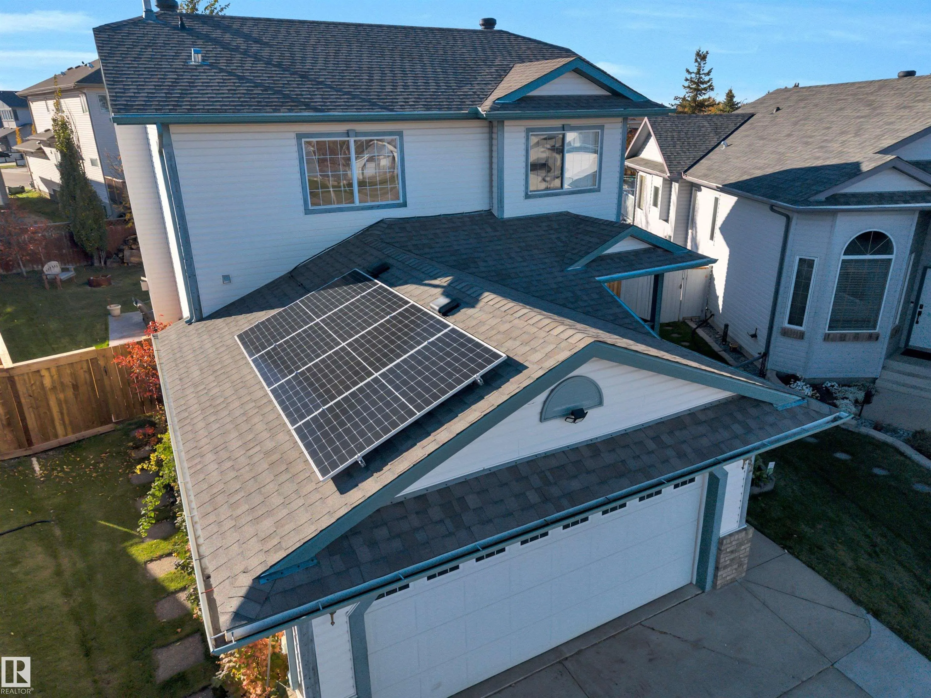 32 MOBERG Road