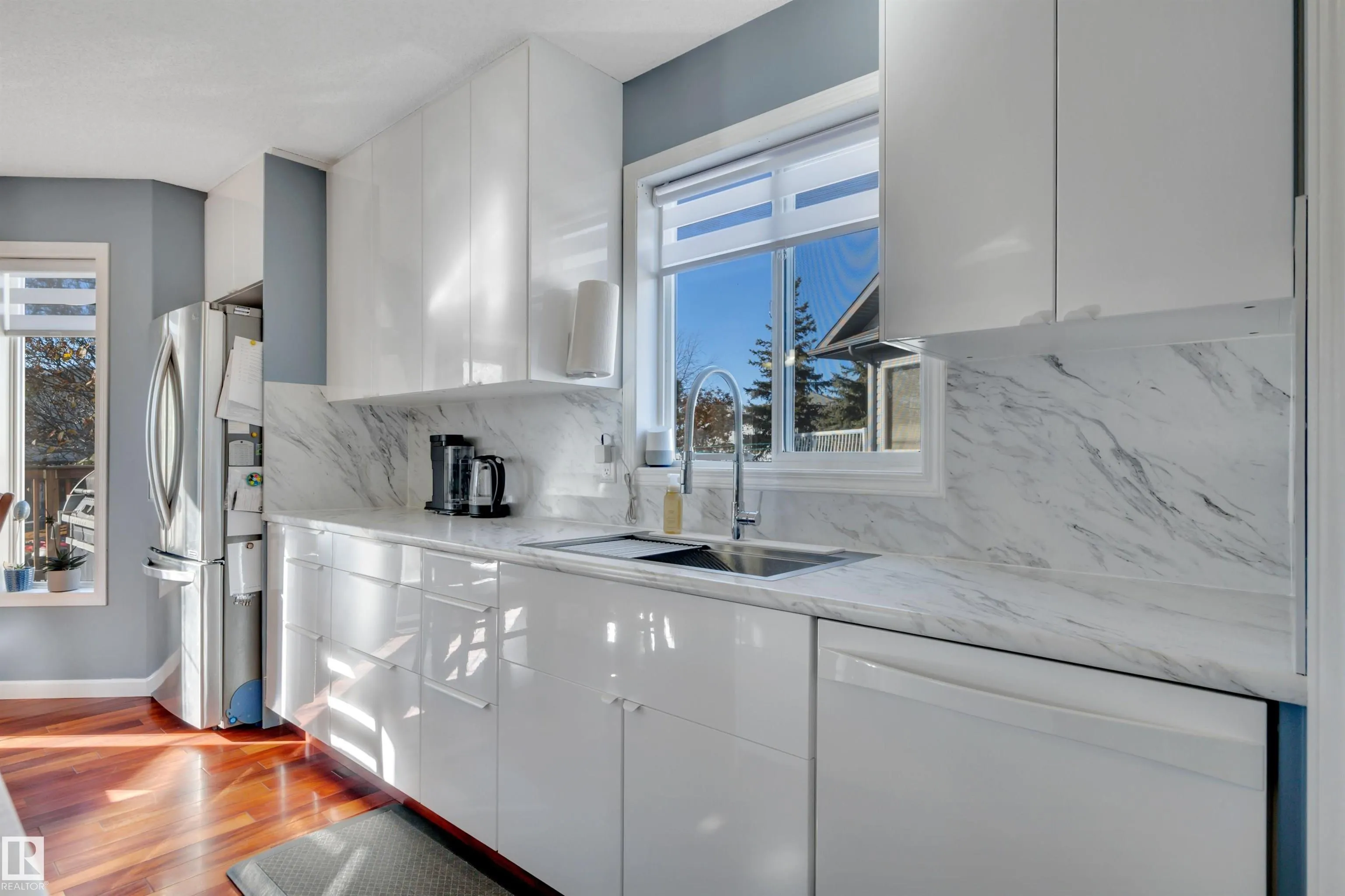 32 MOBERG Road
