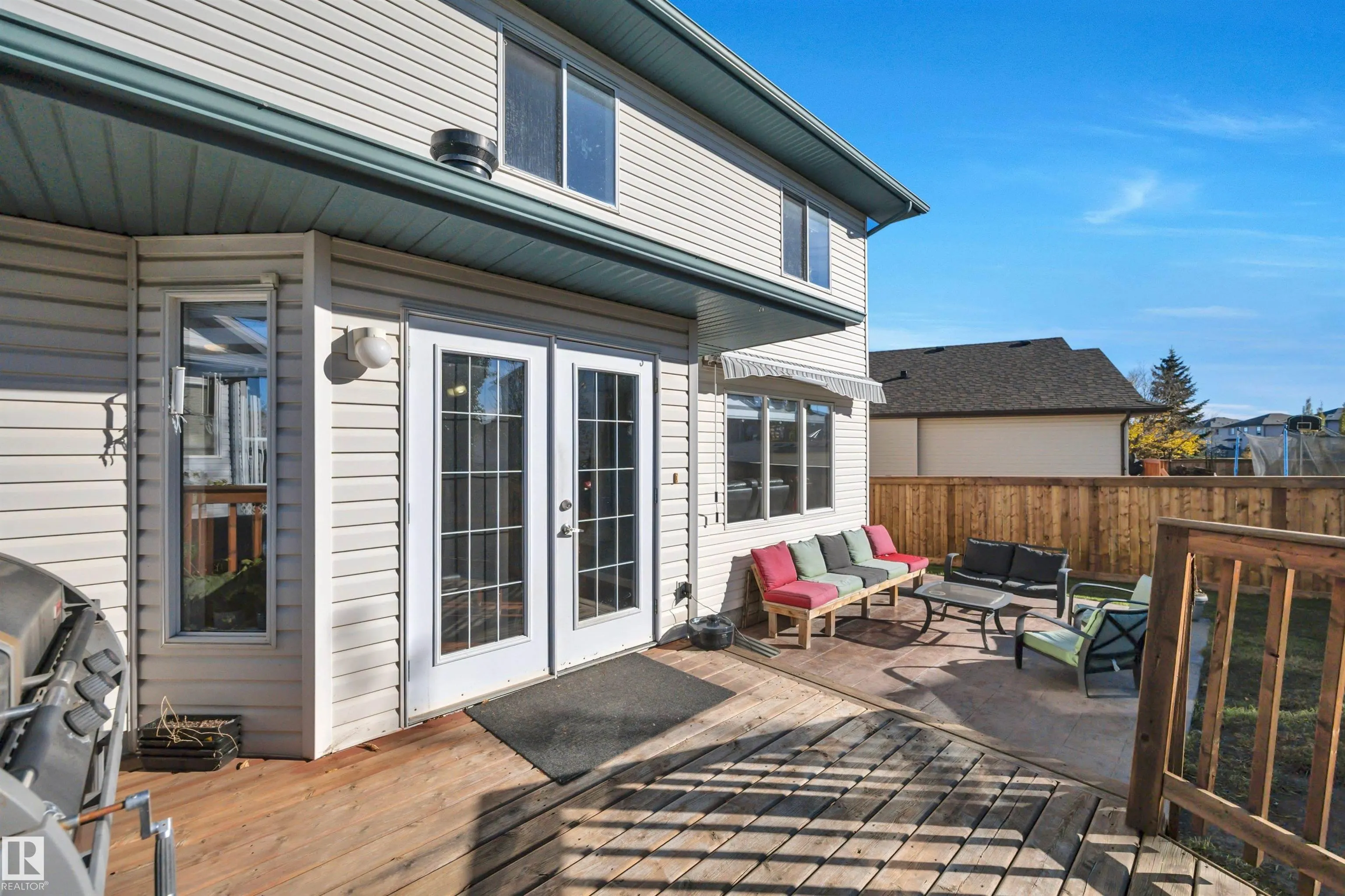 32 MOBERG Road