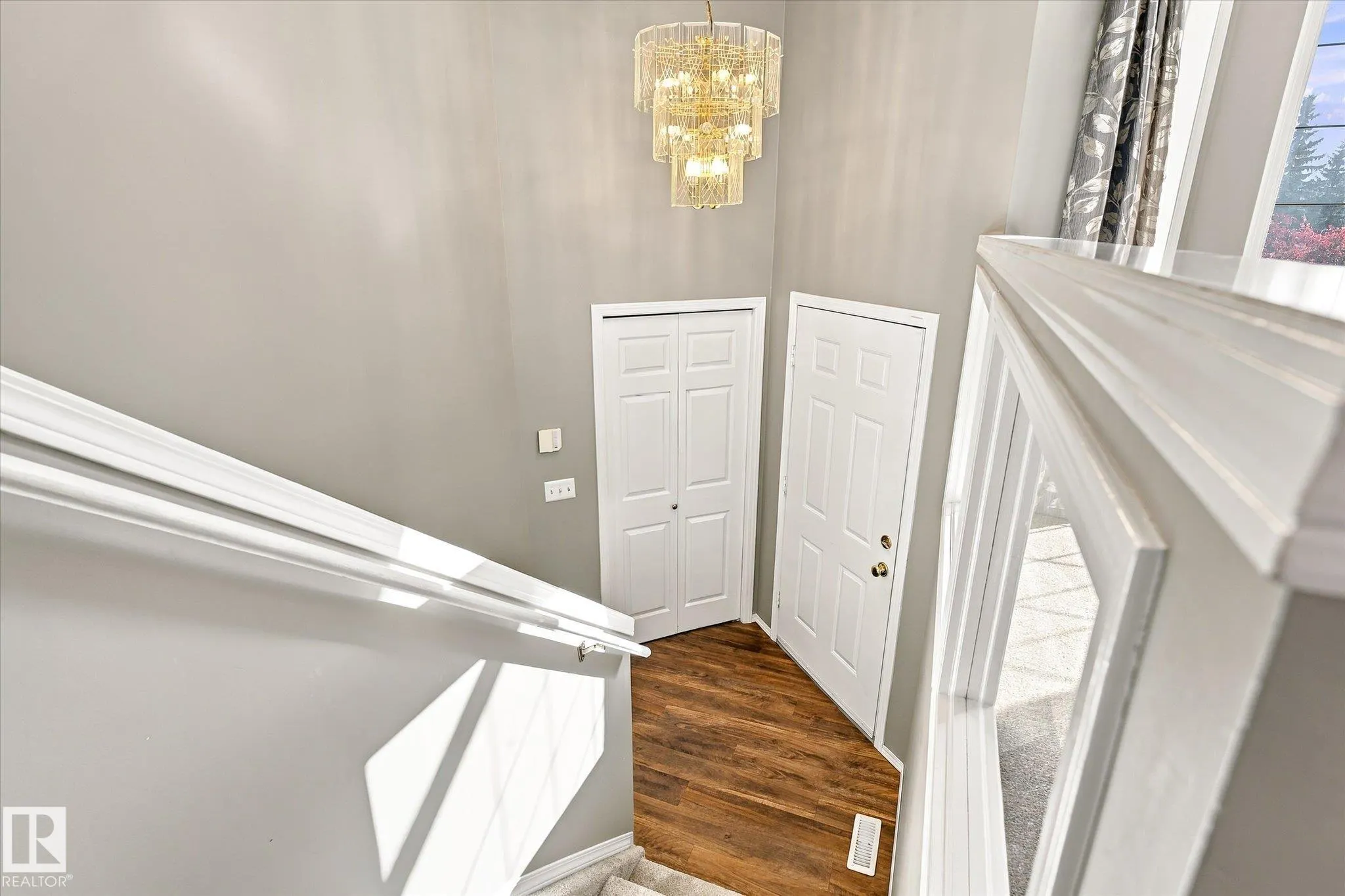 2864 37C Avenue