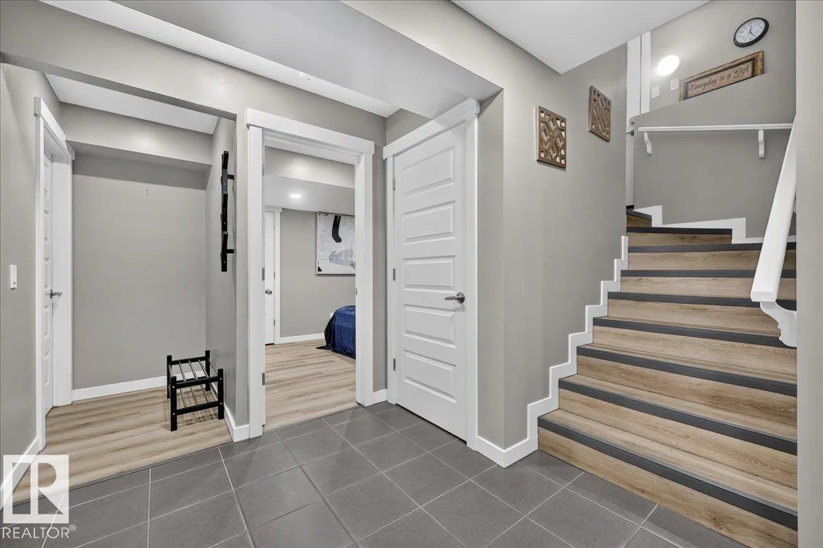 8515 19 Avenue