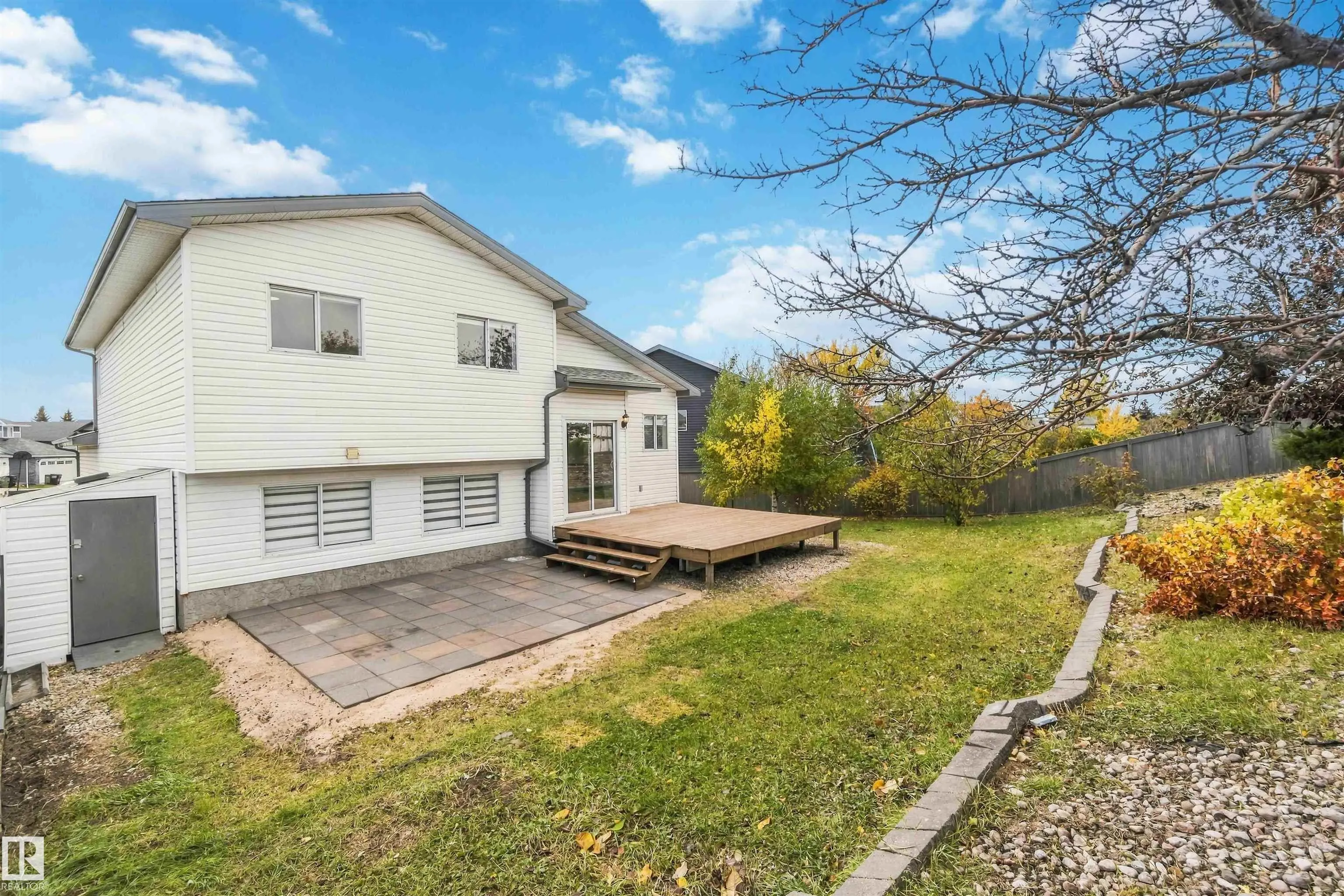 343 JILLINGS Crescent