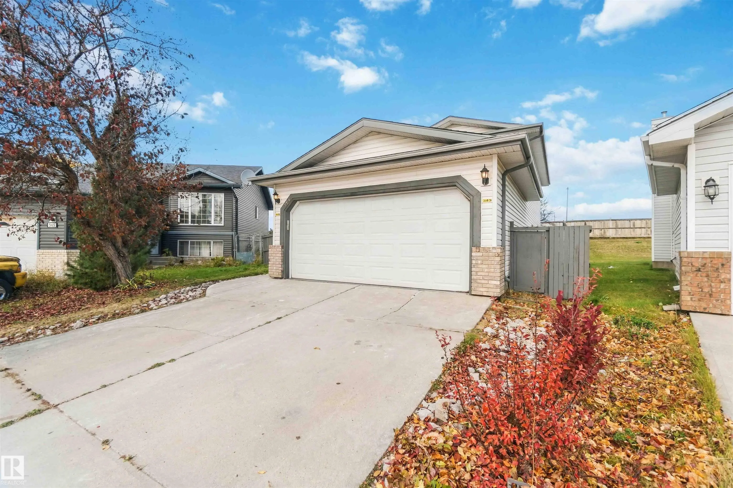 343 JILLINGS Crescent