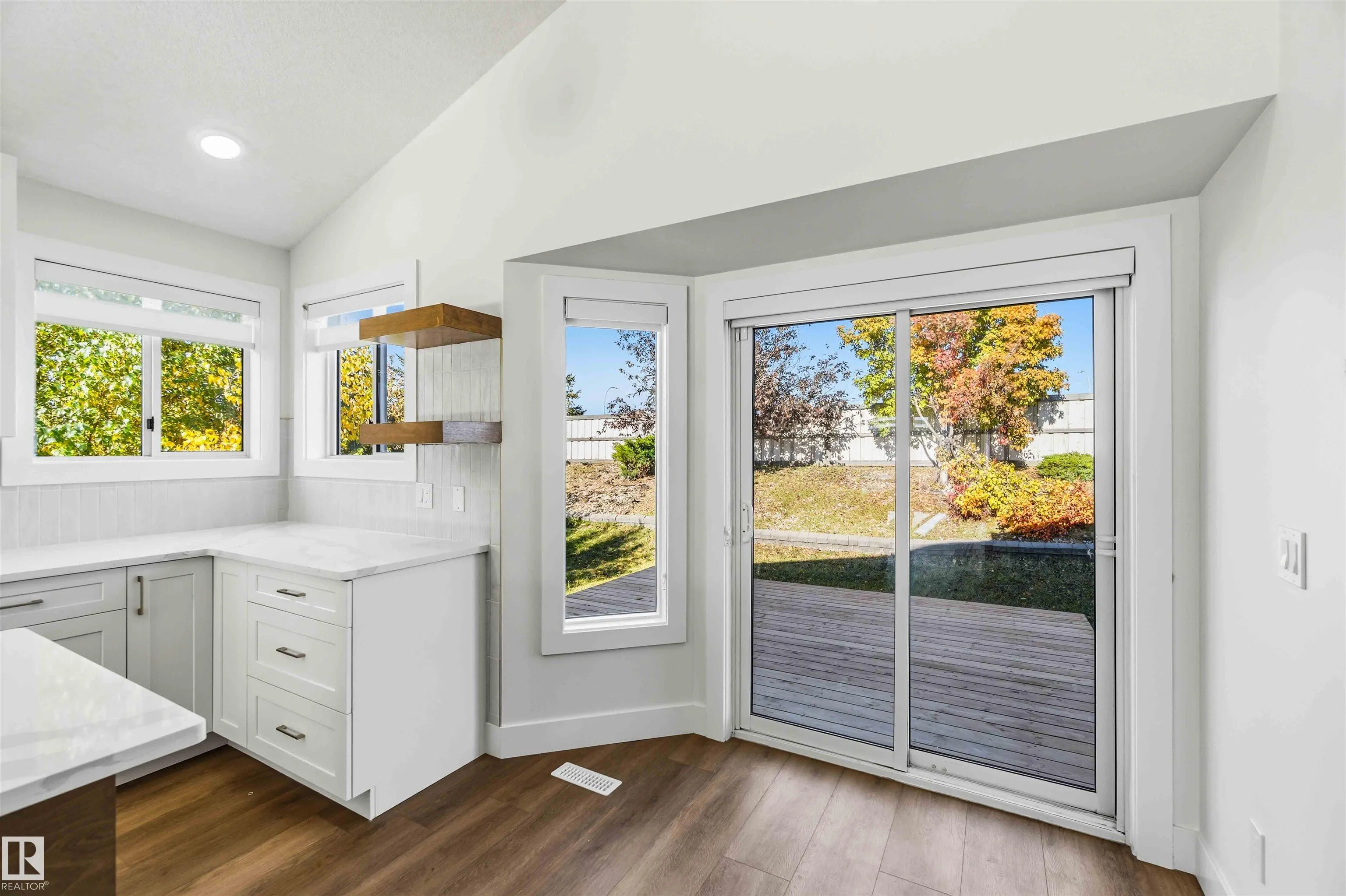 343 JILLINGS Crescent