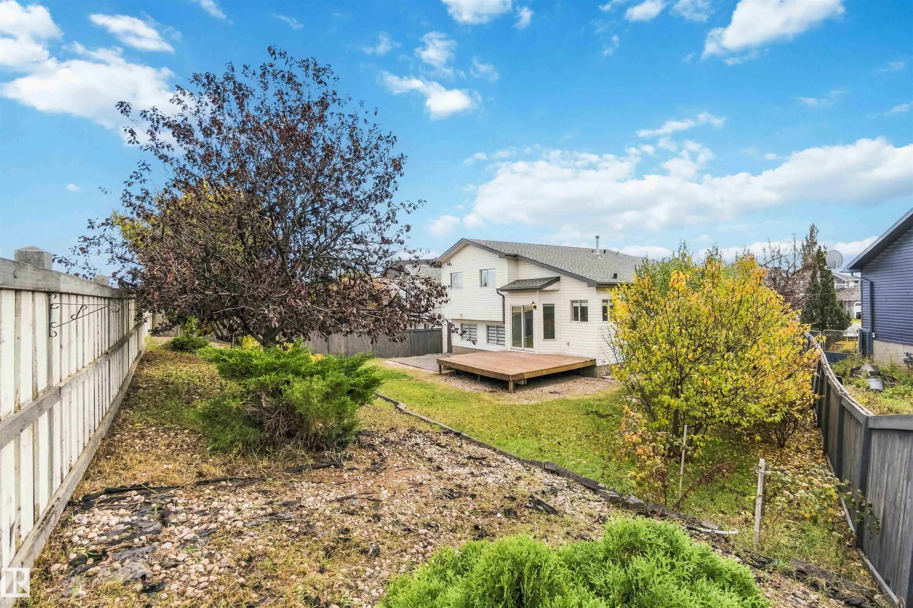 343 JILLINGS Crescent
