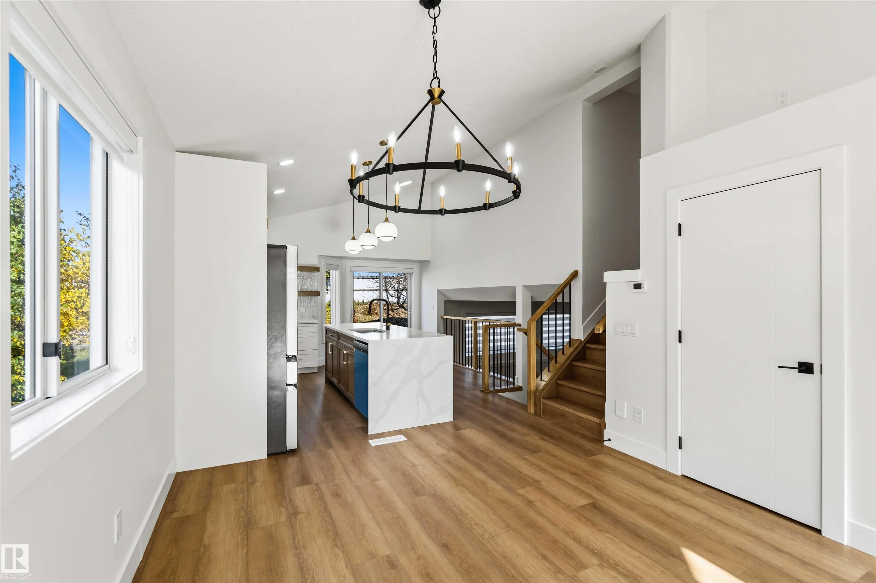 343 JILLINGS Crescent