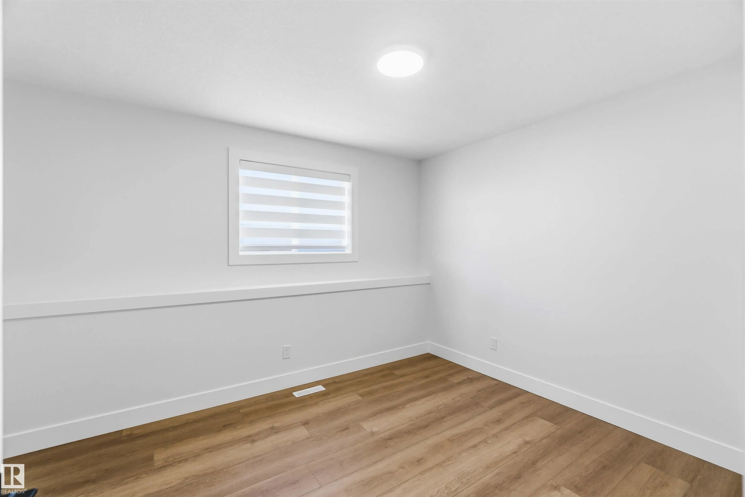 343 JILLINGS Crescent