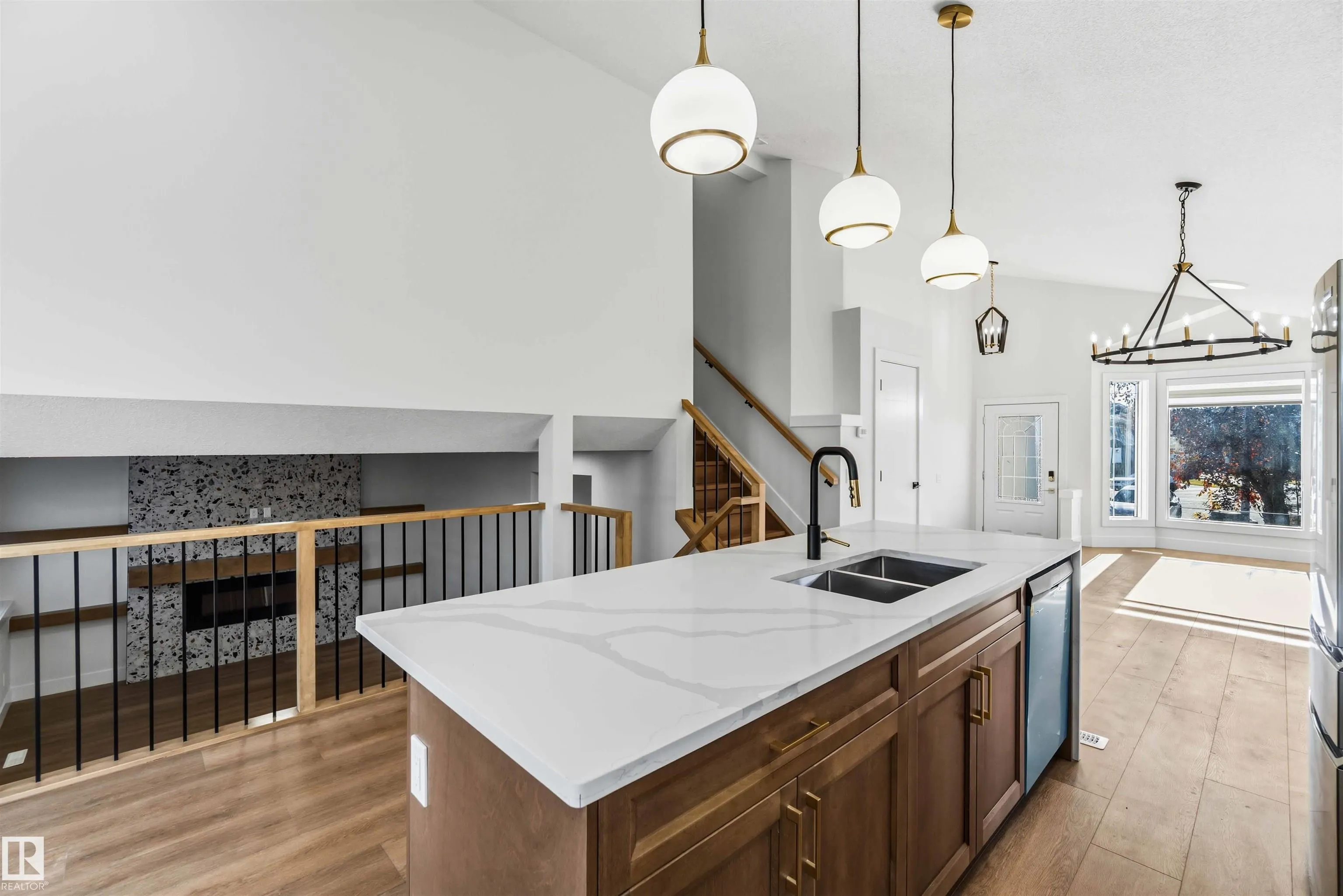 343 JILLINGS Crescent
