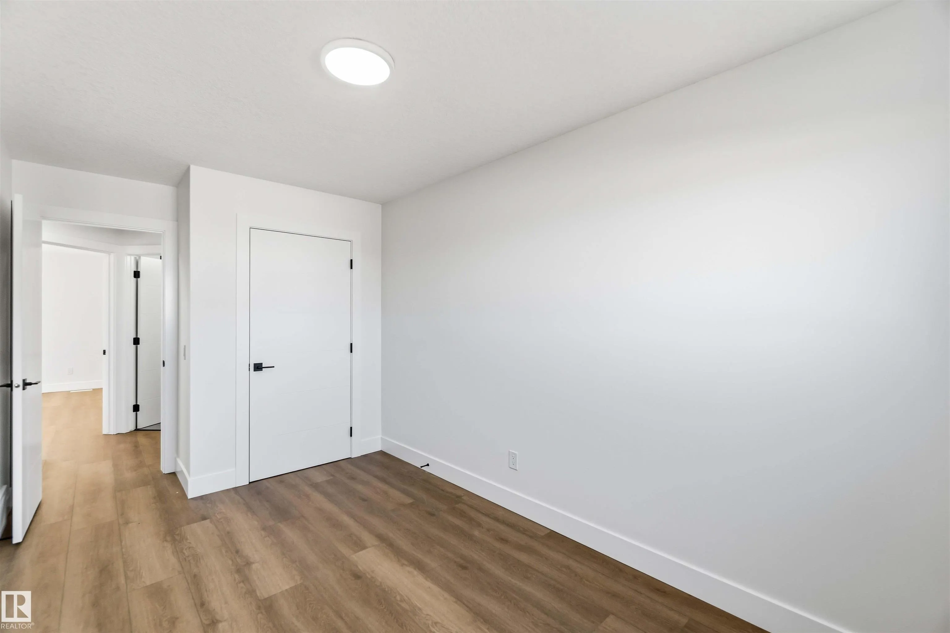 343 JILLINGS Crescent
