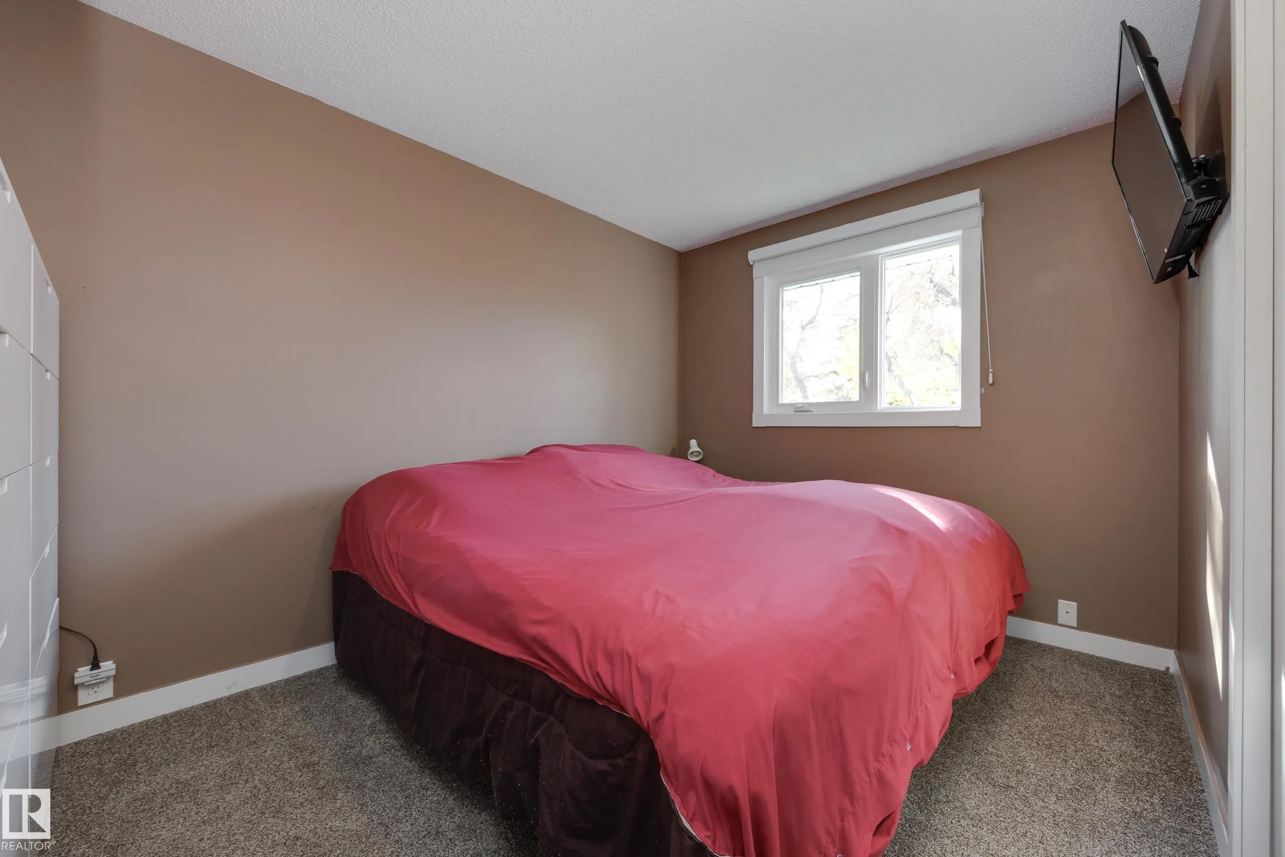1 ANITA Crescent