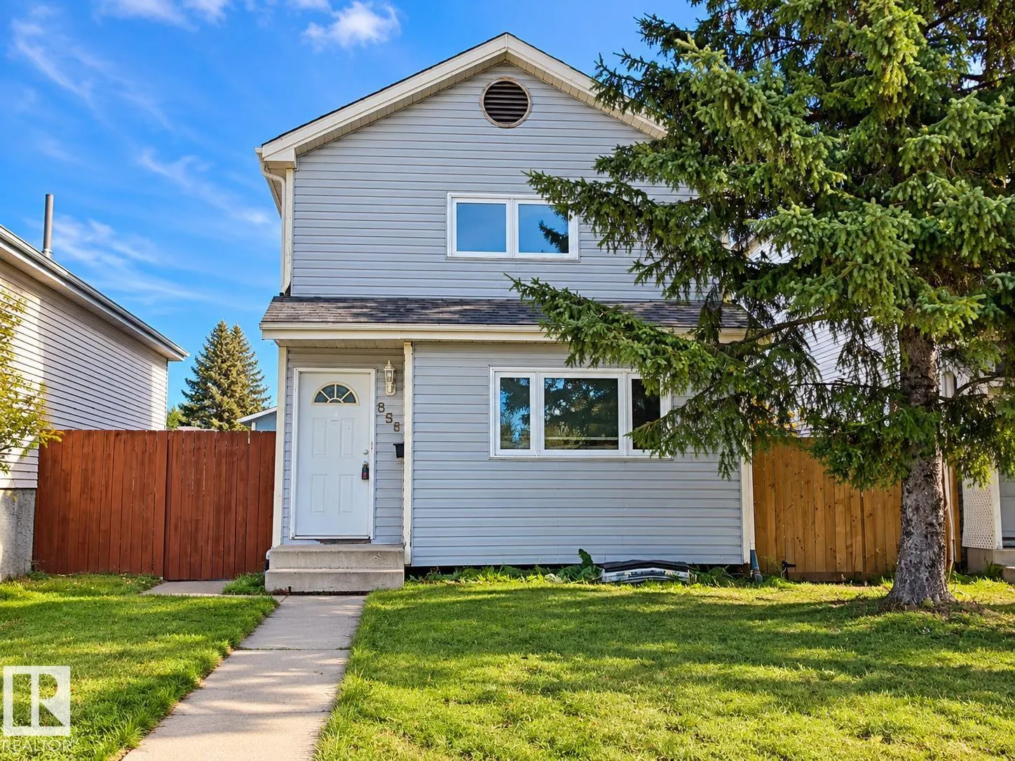 355 KIRKPATRICK Crescent