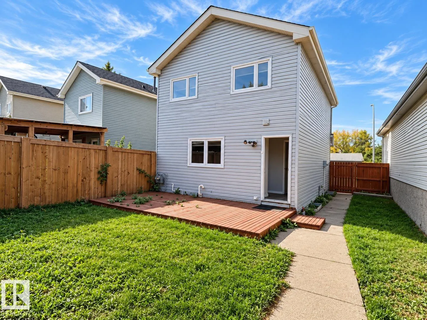 355 KIRKPATRICK Crescent