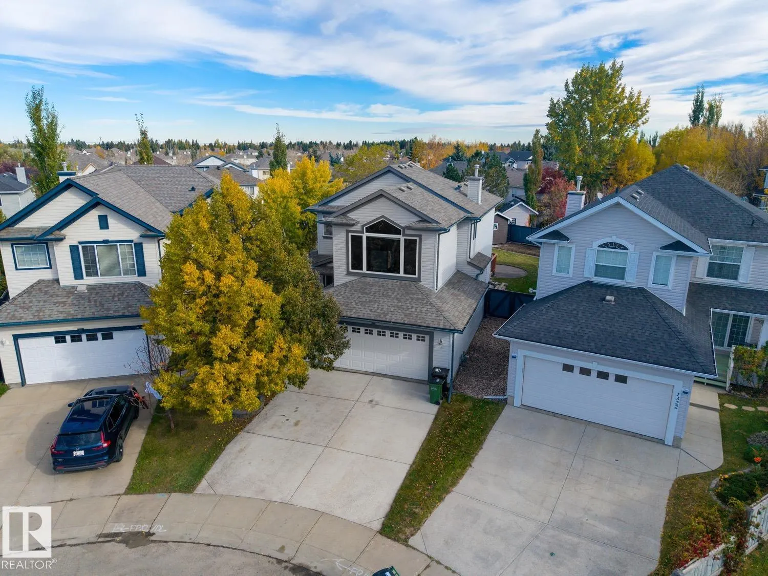 1320 BARNES Close