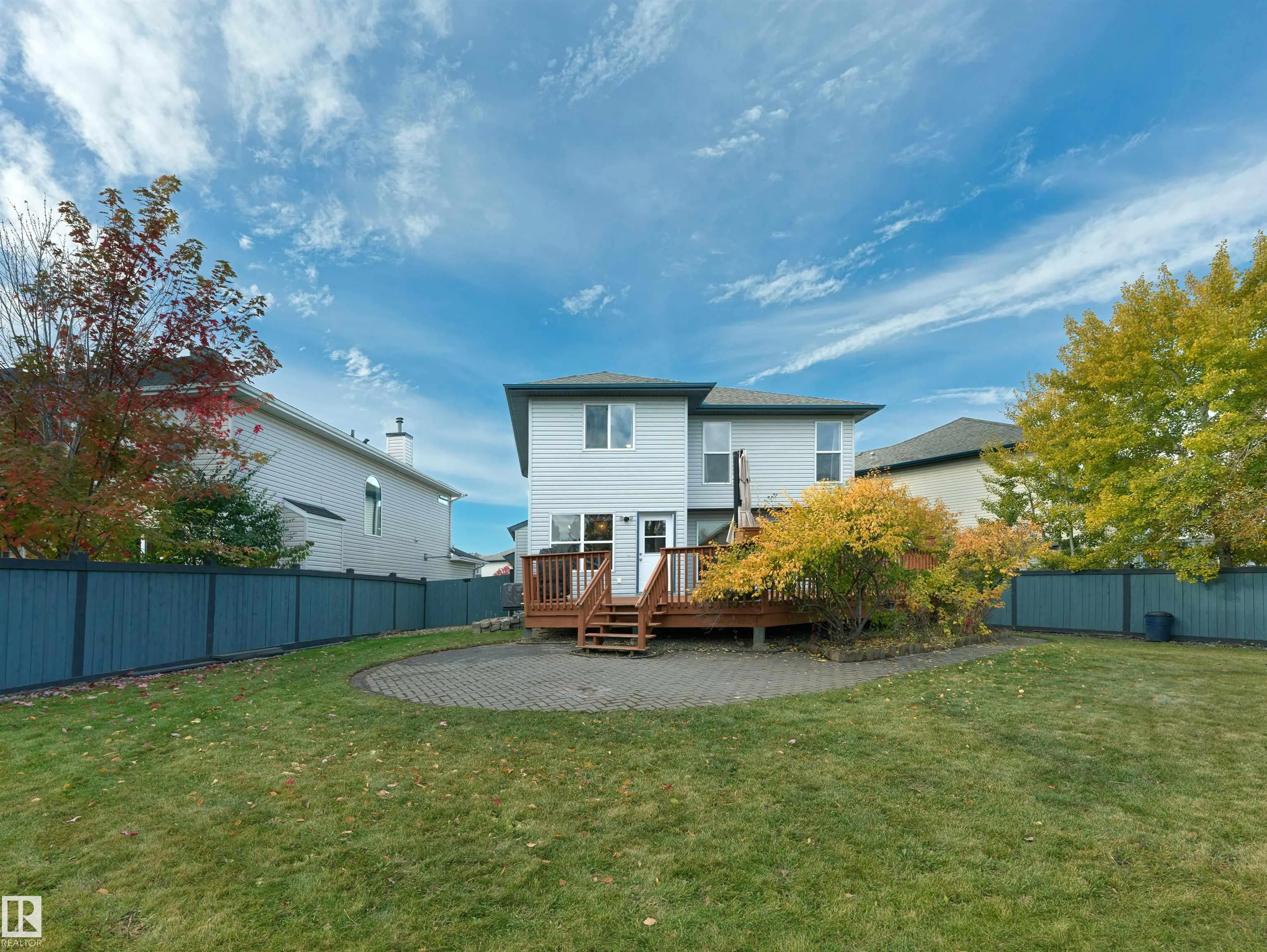 1320 BARNES Close