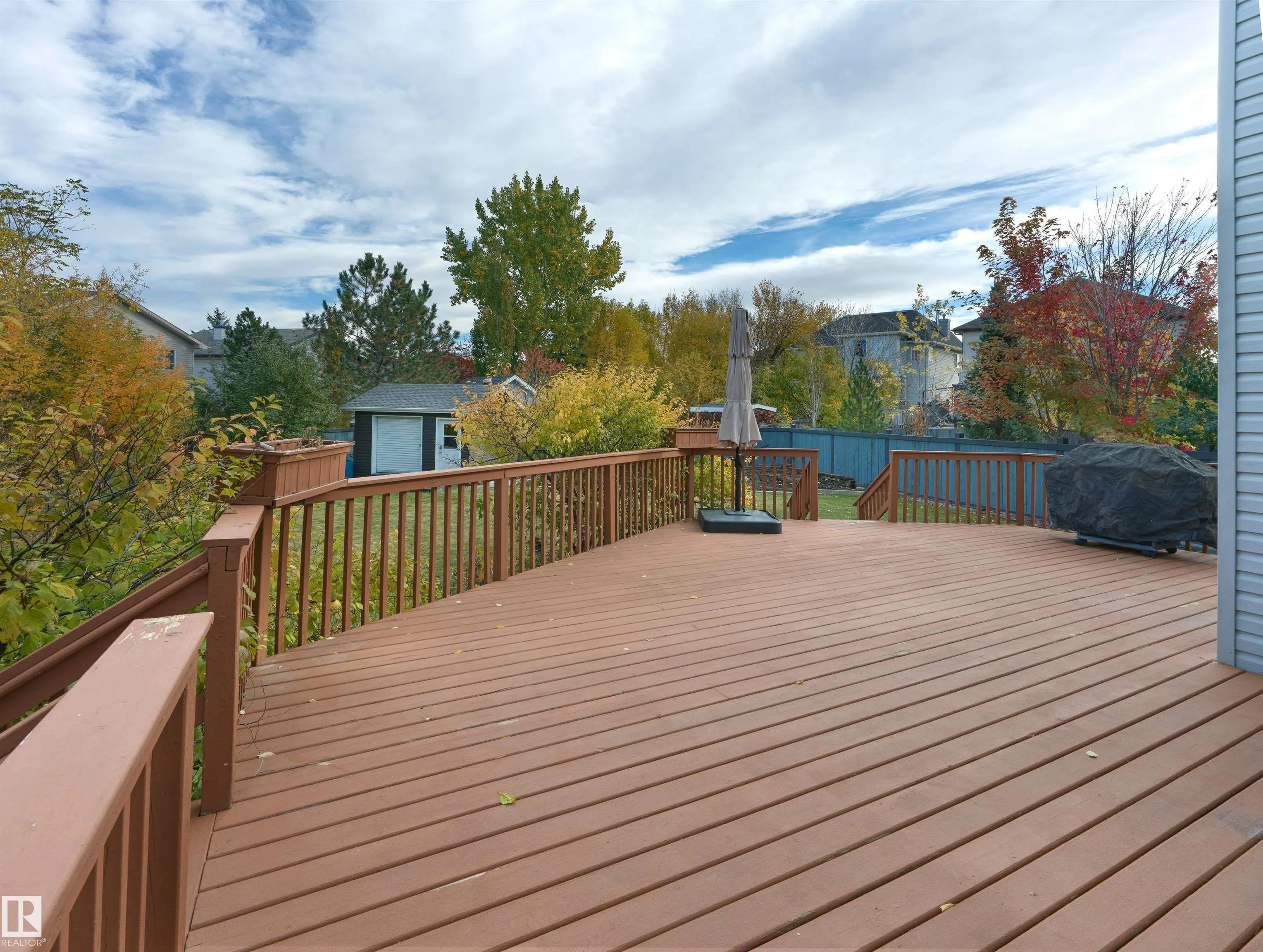 1320 BARNES Close