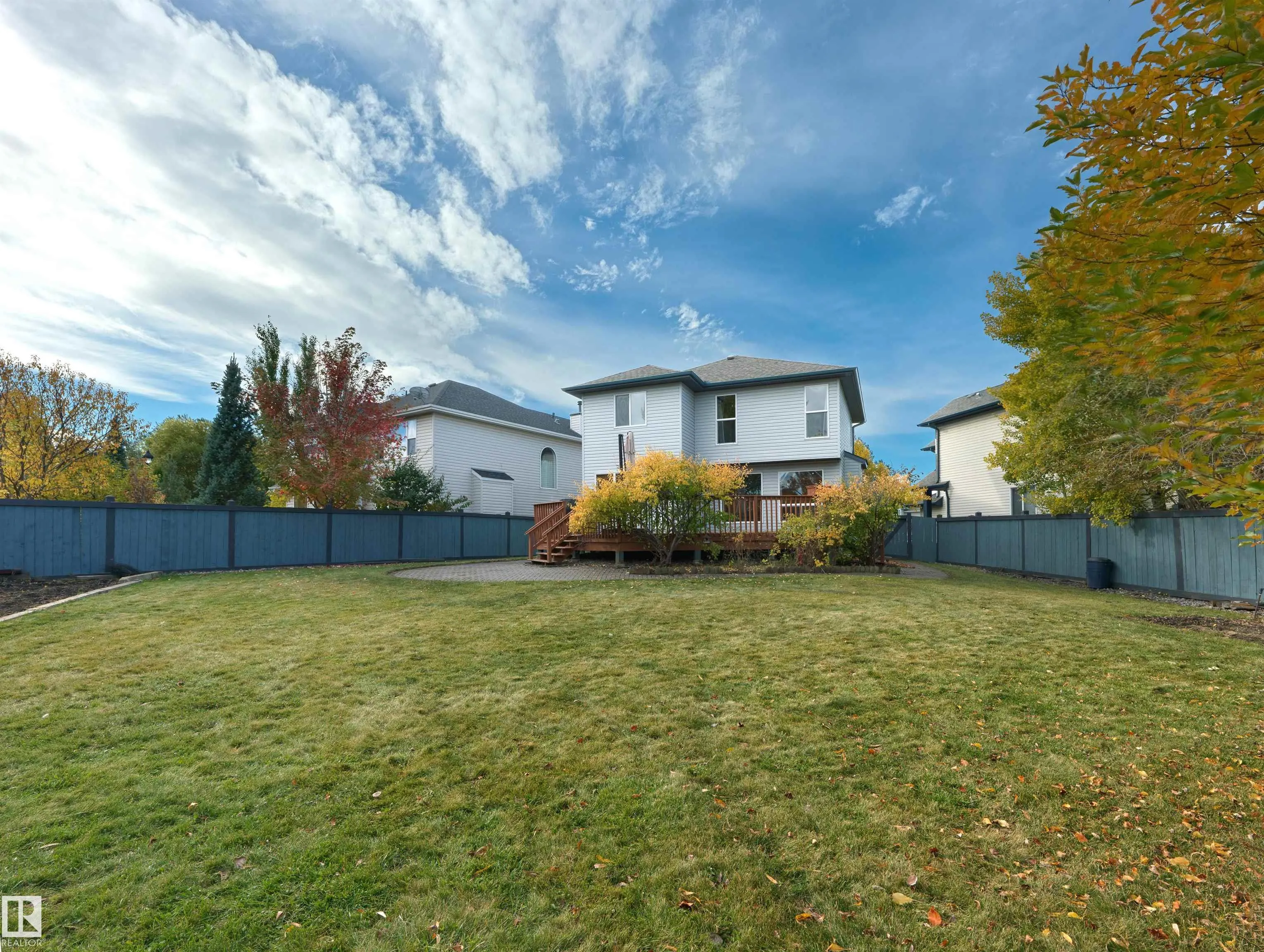 1320 BARNES Close