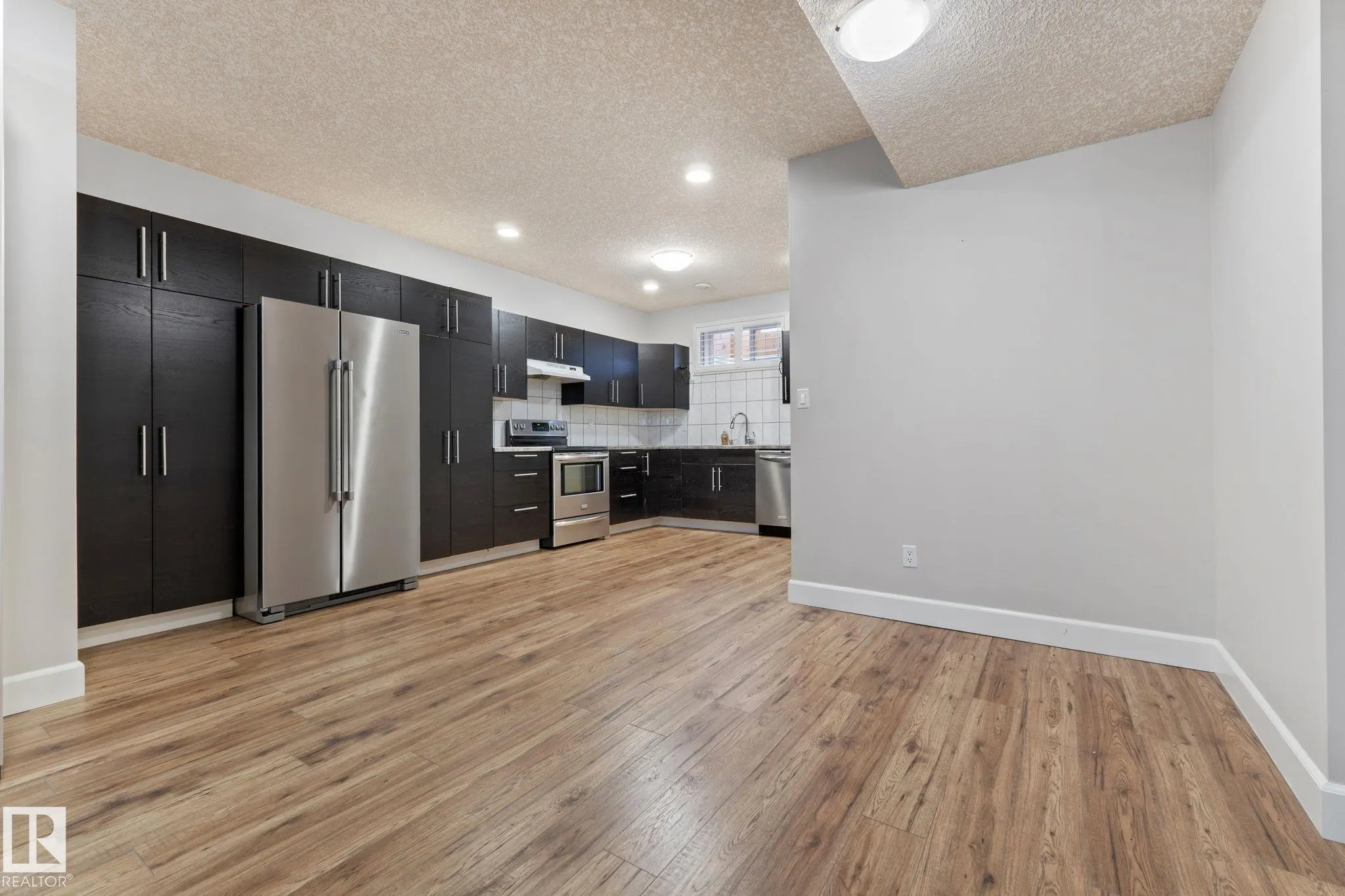 13407 161 Avenue