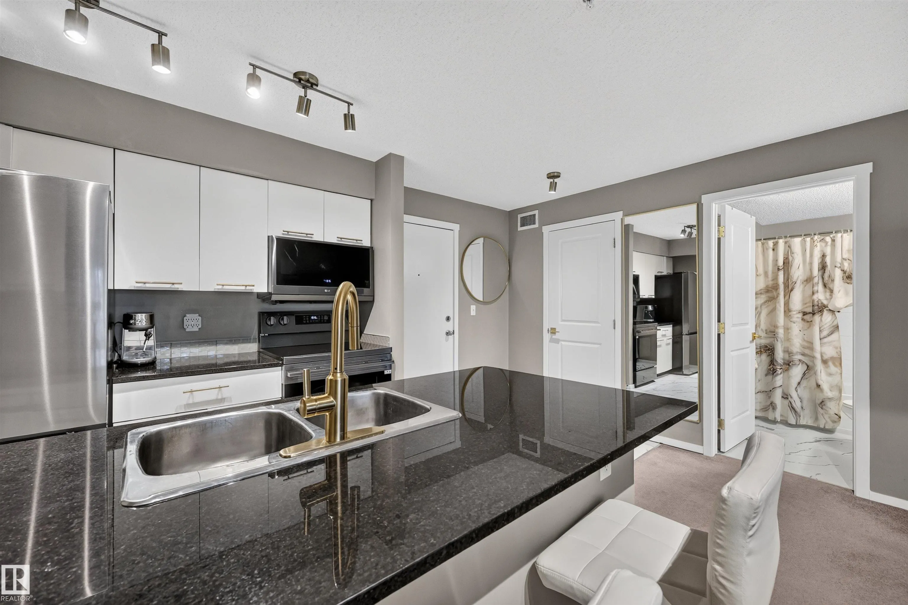 3207 JAMES MOWATT Trail
