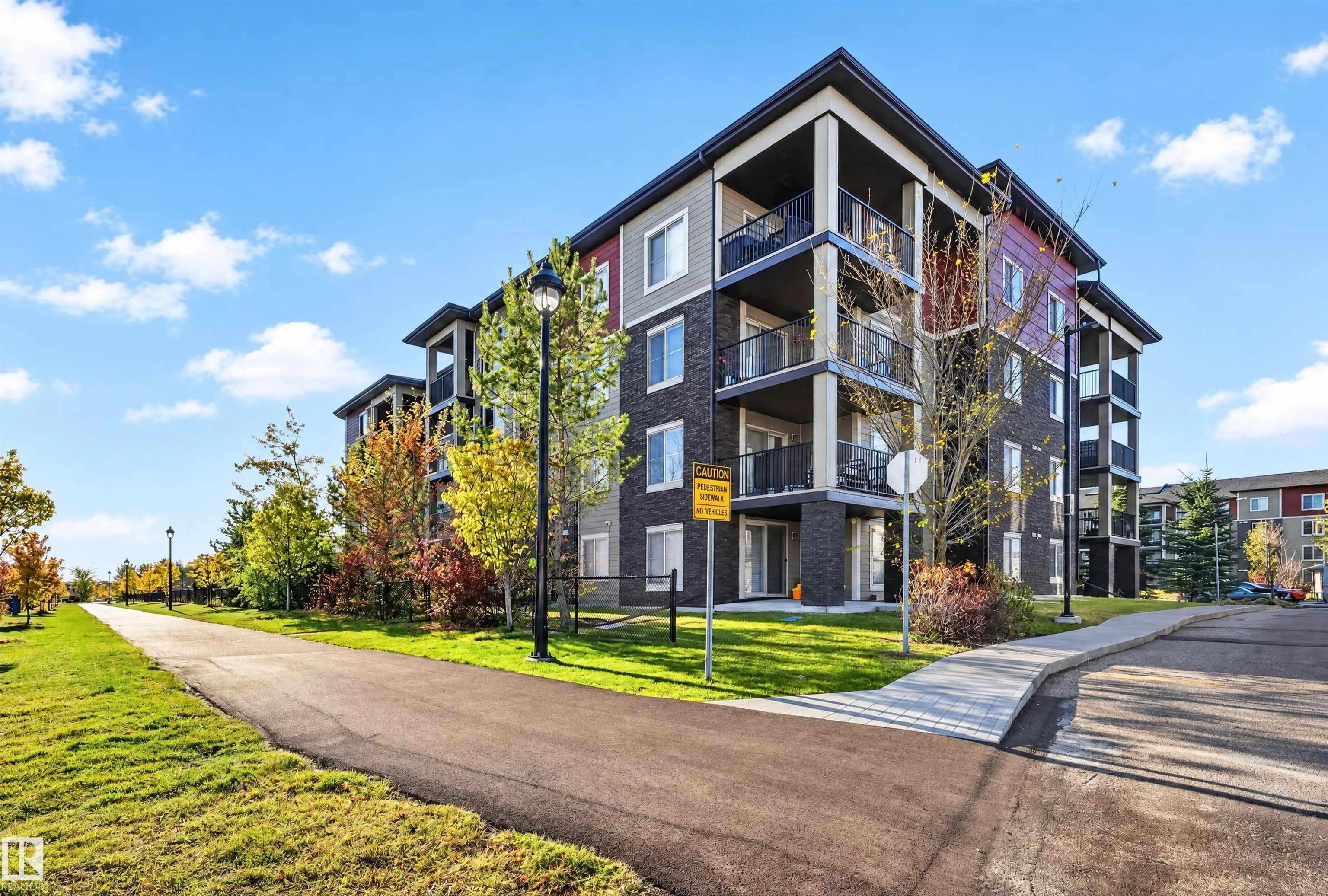 3207 JAMES MOWATT Trail