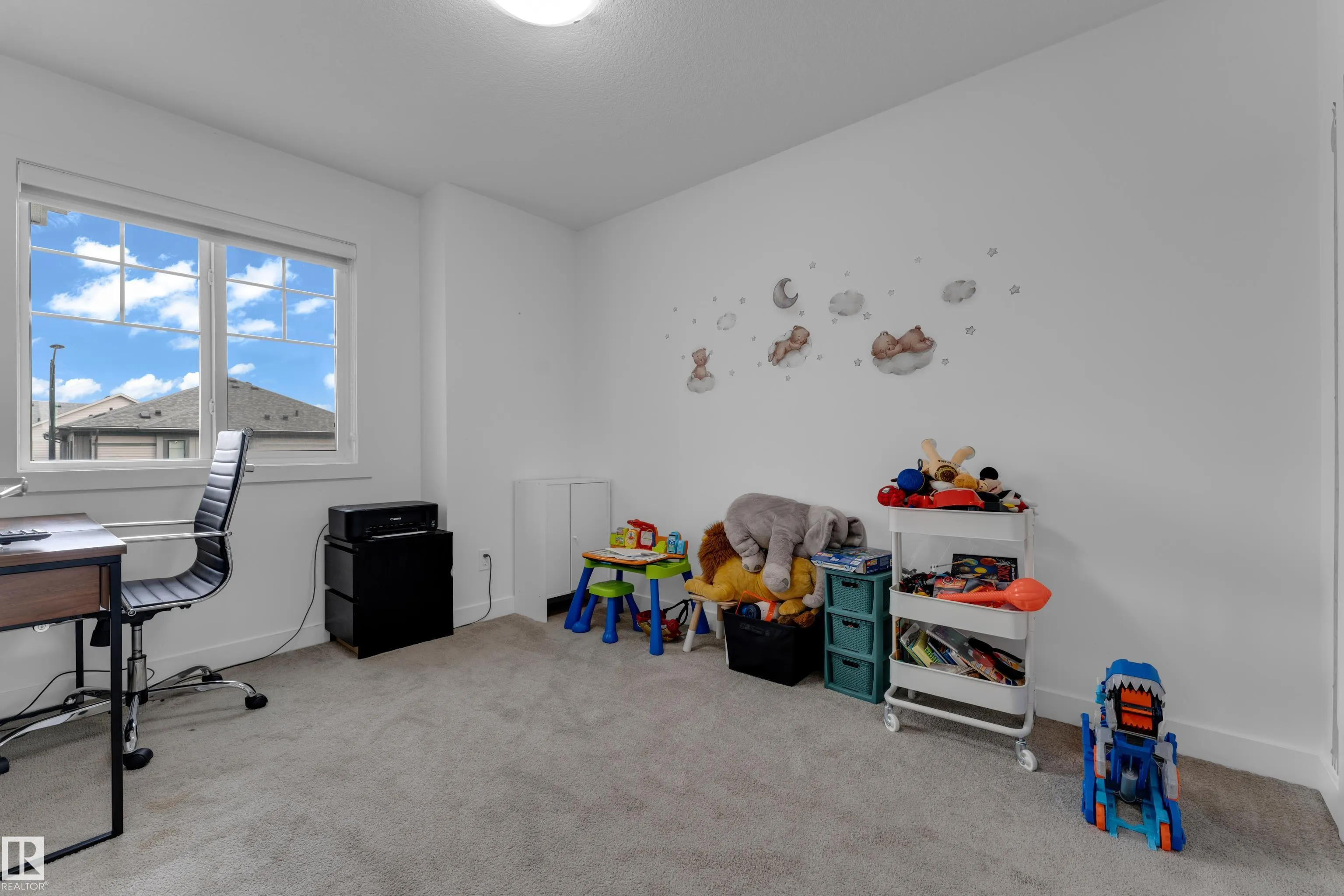 5230 KINNEY Place