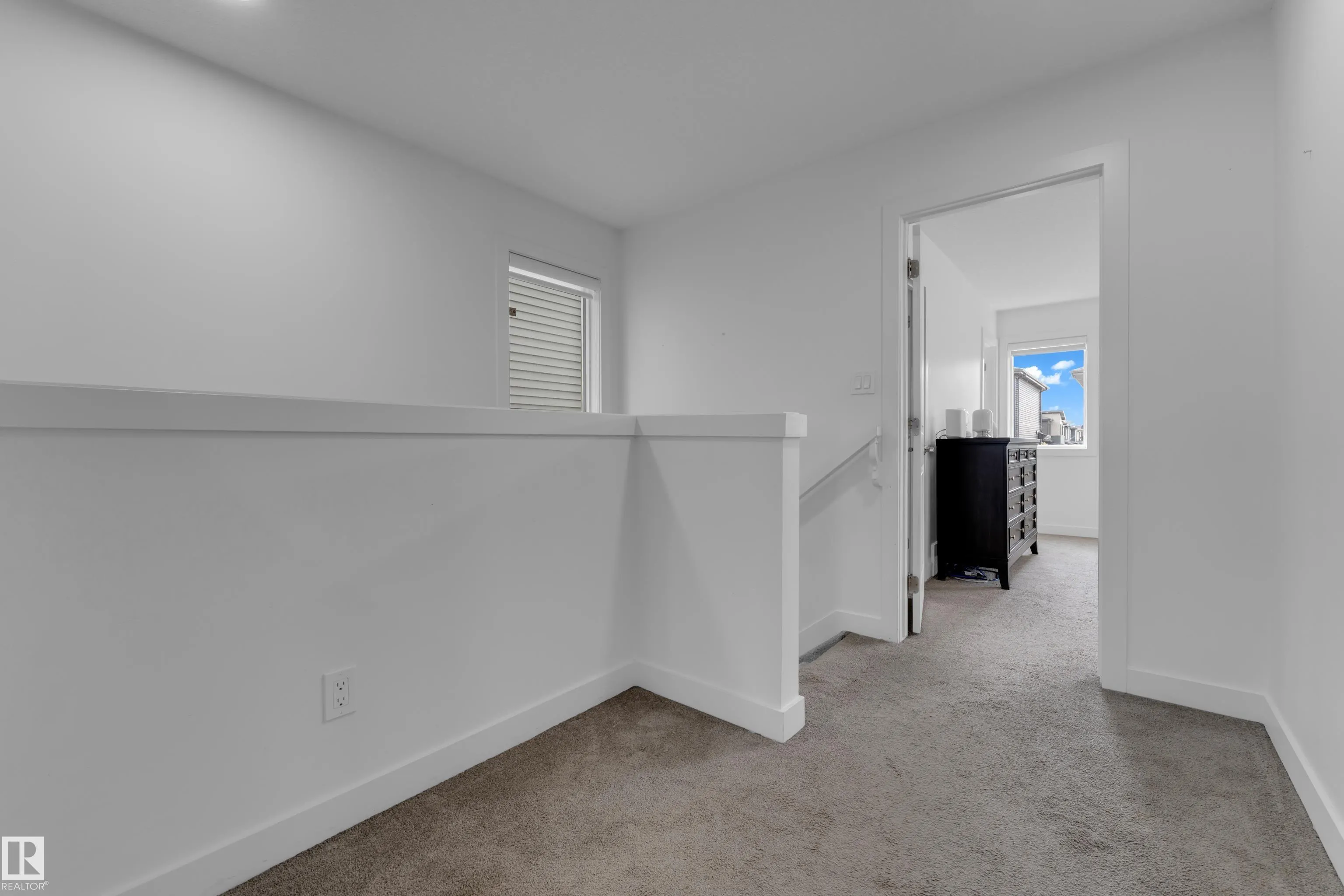 5230 KINNEY Place