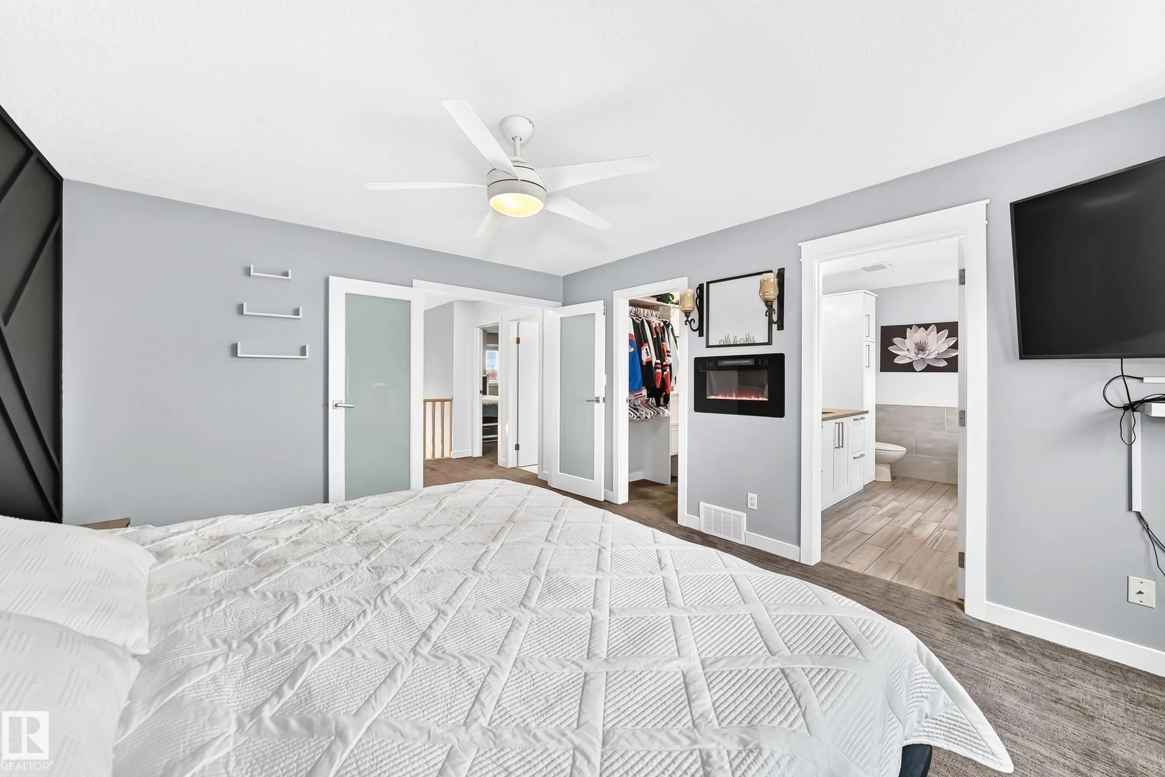 88 HIGHLAND Way